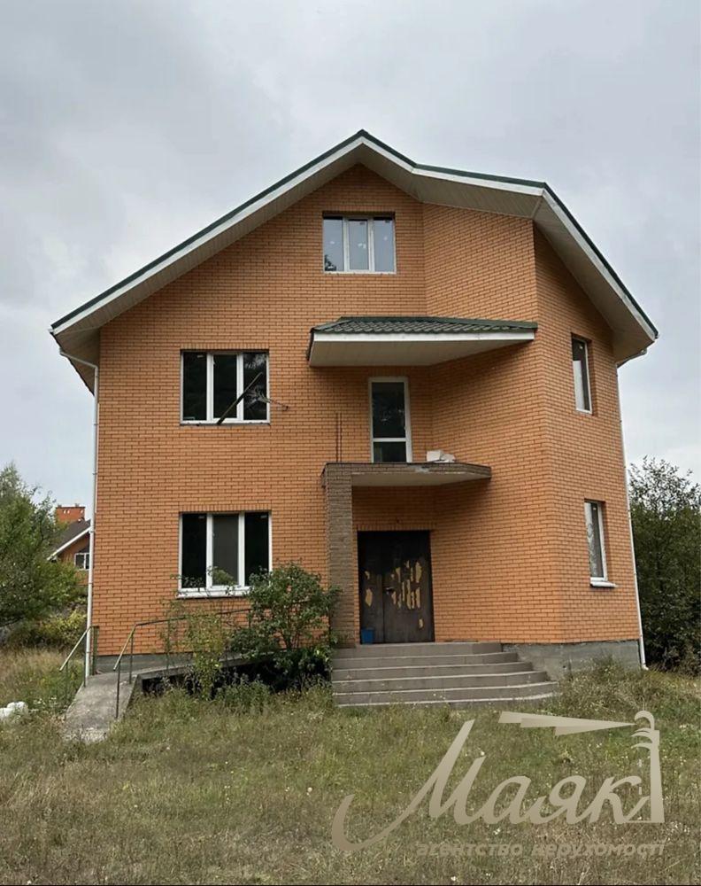 House for sale in a pine forest, Zelenyi Gai, near Revnoye
