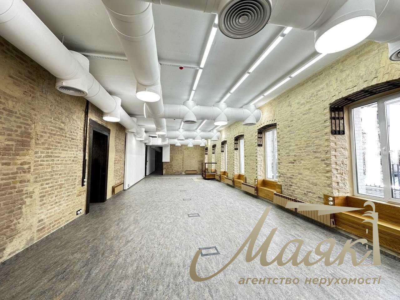 Оренда дизайнерського офісу в стилі LOFT 400м2 з терасою, вул. Велика Васильківська, Центр