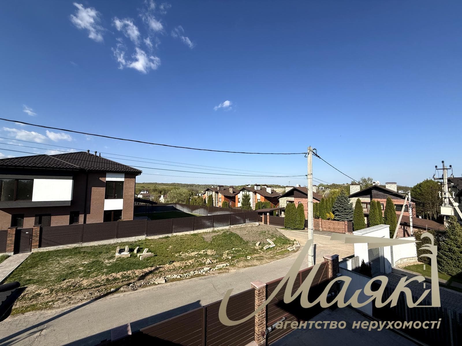 Продаж сучасного будинку 350 м² з панорамним видом с. Лісники пров. Глинище, 39, Обухівський напрямок, Київська область