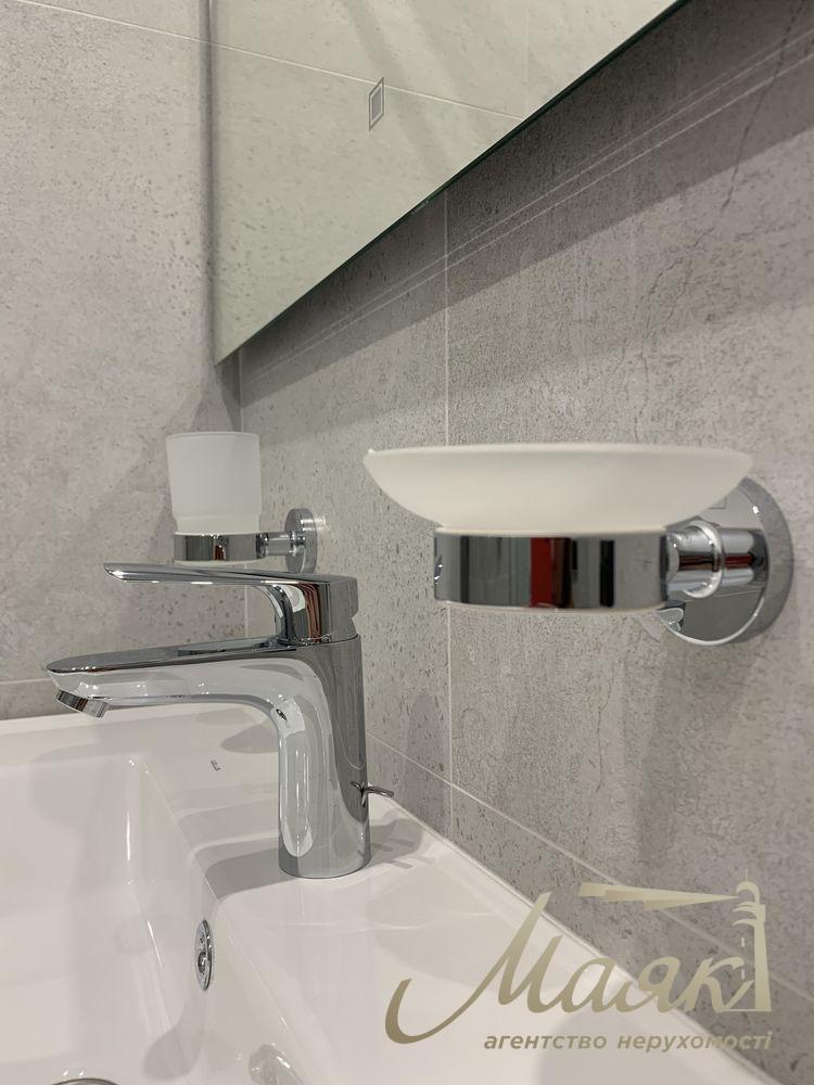 Продаж сучасної квартири 38 м² з дизайнерським ремонтом у ЖК Файна Таун, Шевченківський