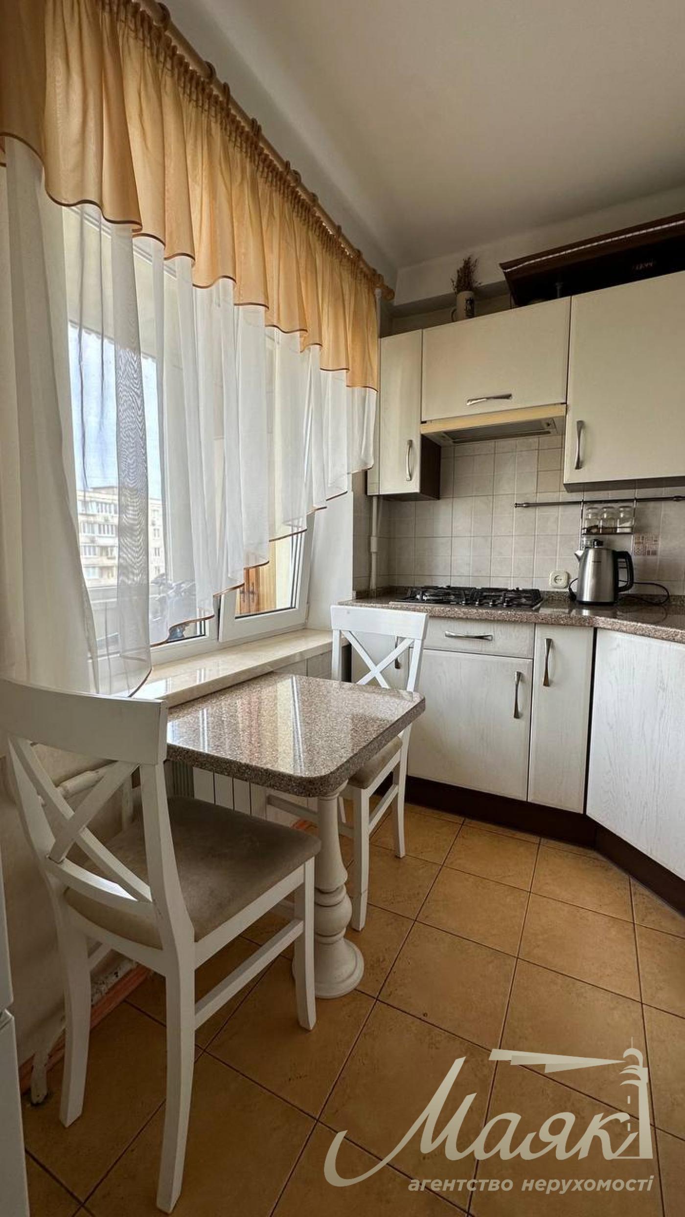 For sale 3-room apartment 57m2, Obolonskyi district, Ivasyuka 15A