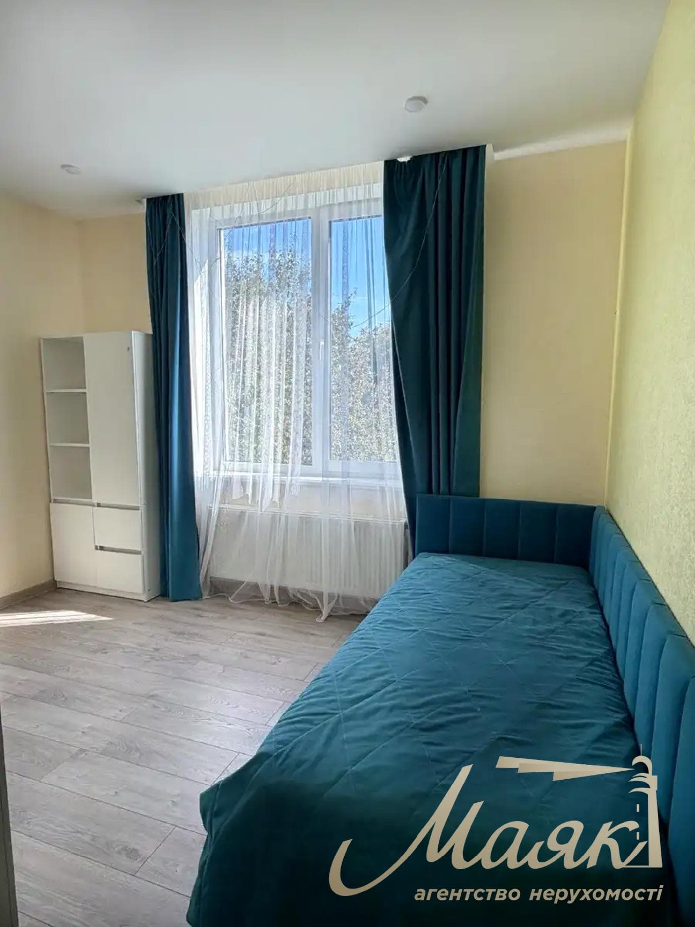 Оренда 2-поверхового будинку площею 190 м², село Нові Безрадичі