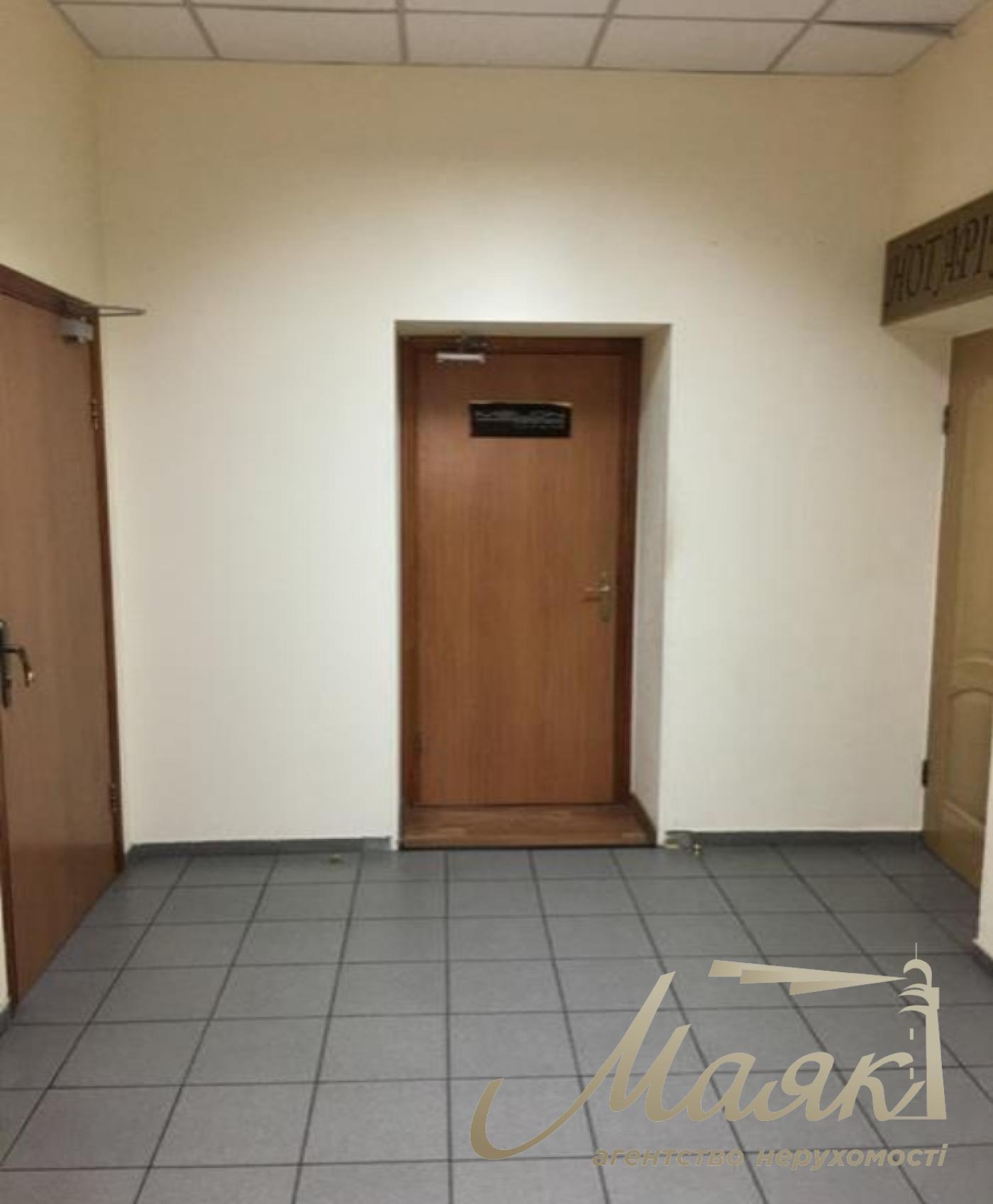 Продаж бізнес-центру на Подолі, вул. Ігорівська 14-А