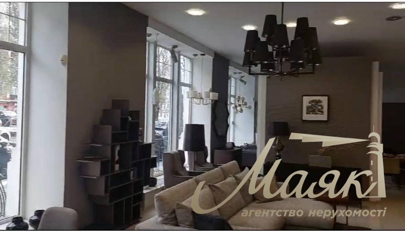 Оренда фасаду 192м2, Поділ, Контрактова площа