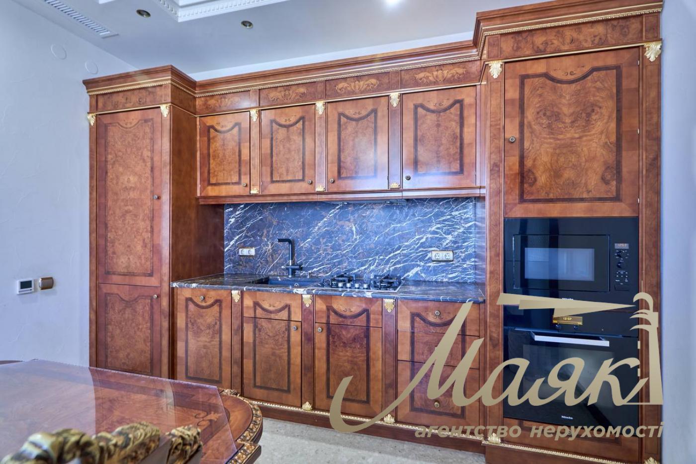 Оренда 4 кімнатної квартири, 163 м, Жилянська 30а, Голосіївський район