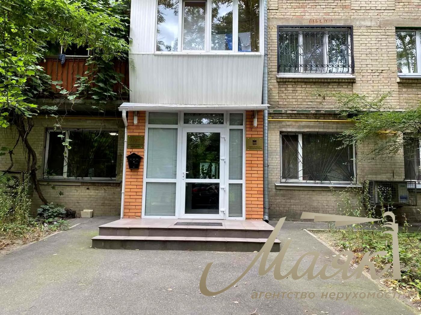 Office for rent 230m2 Aleksa Tikhogo str. 89-A, Shulyavskaya.