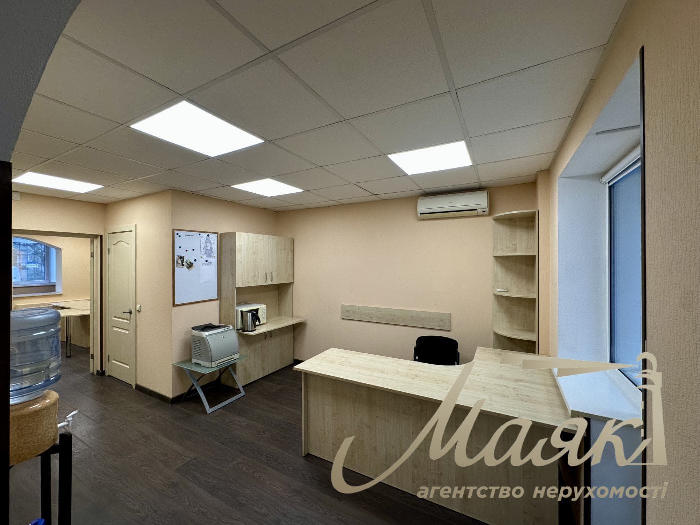 Оренда офісного приміщення (70 м²) на просп. Свободи, 17, Виноградар