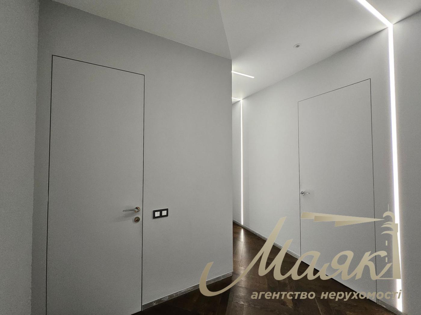 Продаж 4к квартири ЖК Сонячна Рів'єра, вул. Микільсько-Слобідська, Лівобережна