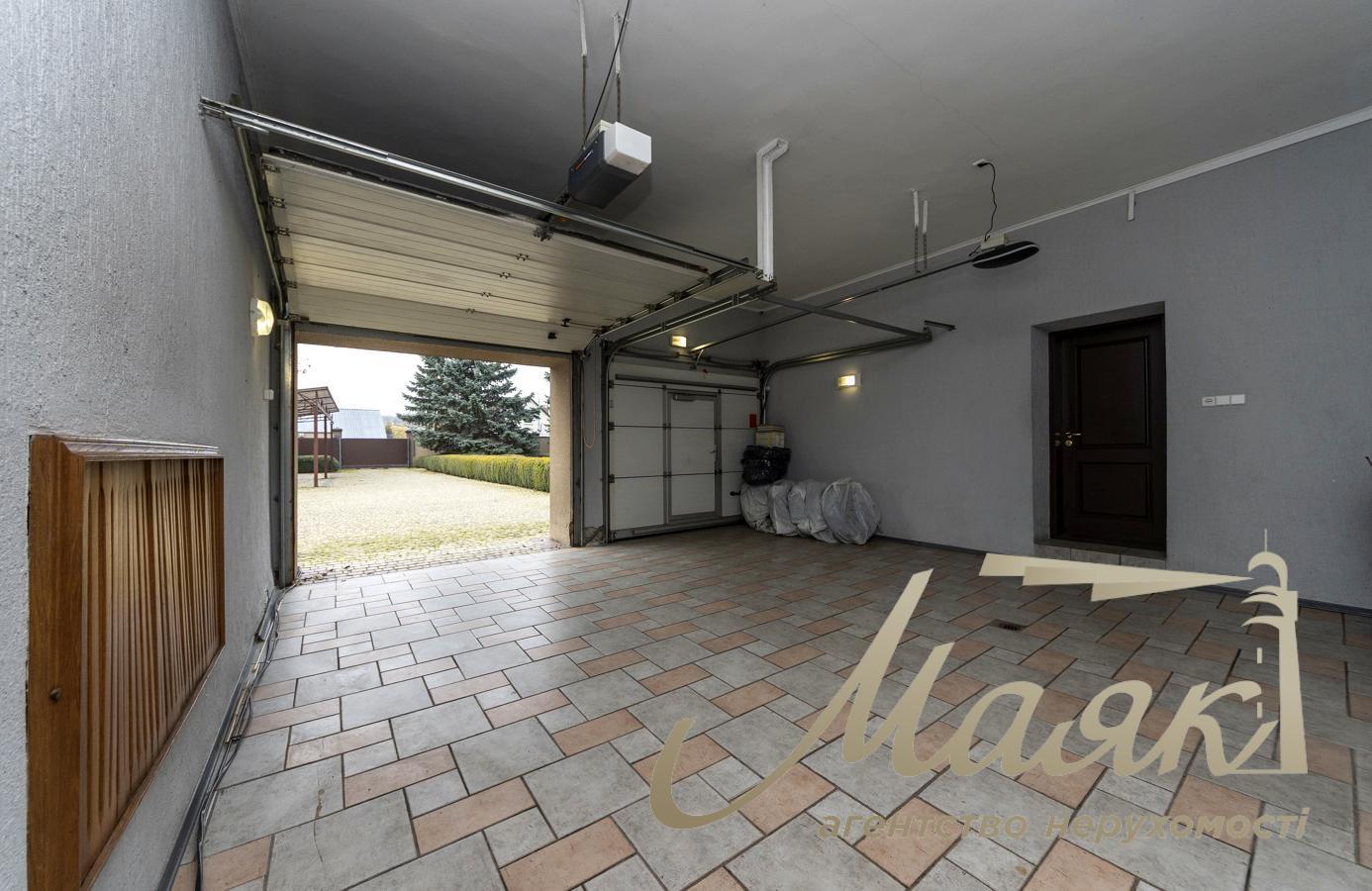 Продажа элитного дома 631м2 в Киеве, Голосеевский р-н, с.Вита-Литовская, пров. Залужный