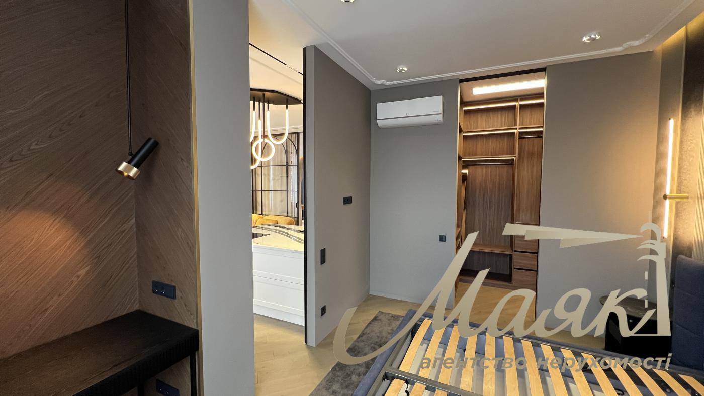 Продаж квартири в ЖК Tetris Hall, вул. Федорова 2А