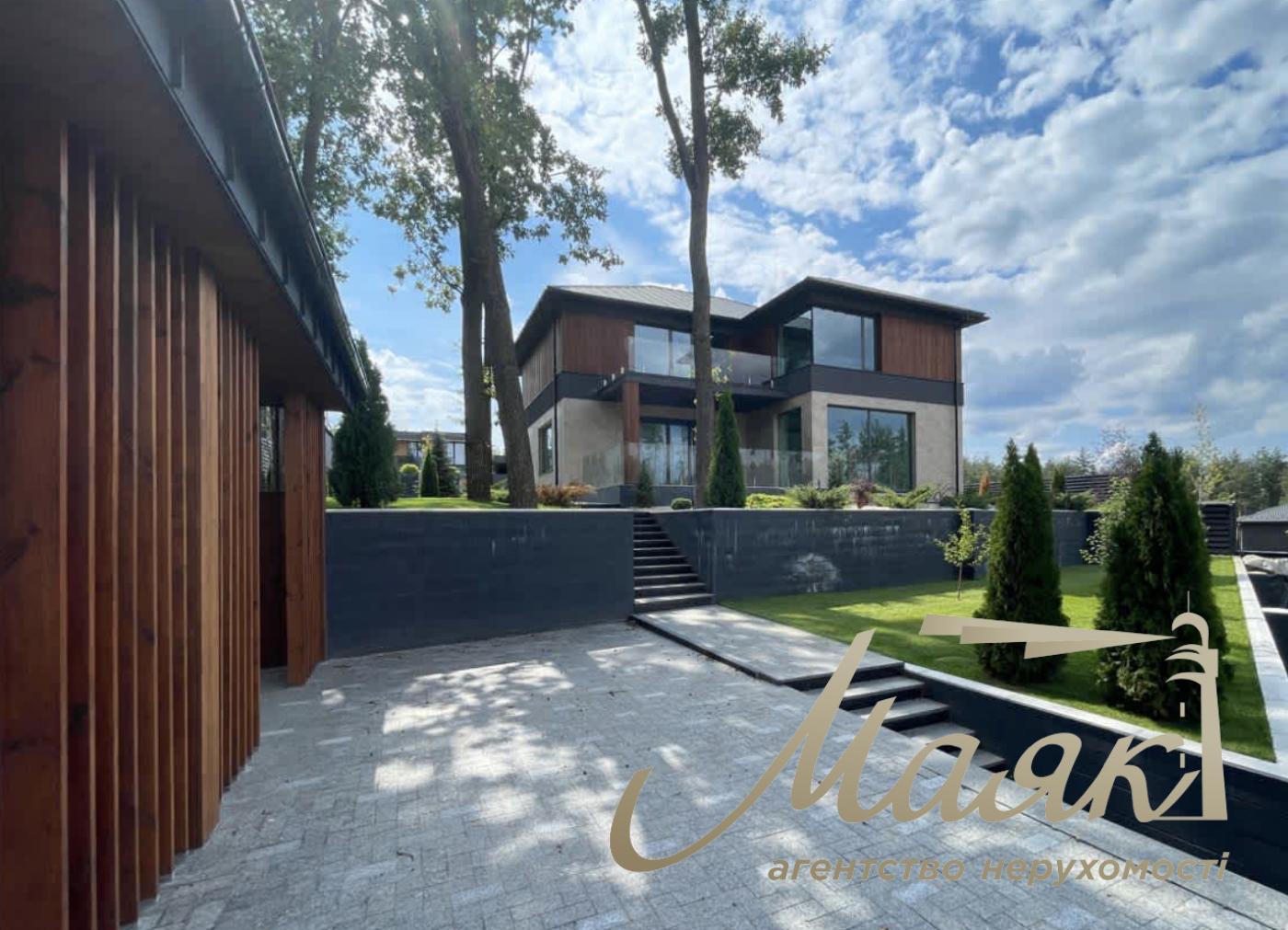 Продаж 2х-поверхового будинку 330м2 с. Ходосівка, Києво-Святошинський р-н.