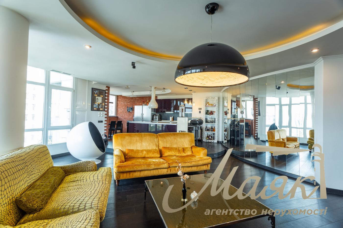 Rent 180m2 view apartment in LCD Novopecherskie Lipki, Andriy Verkhoglyada/Dragomirov Street 5, Pechersk, Kyiv
