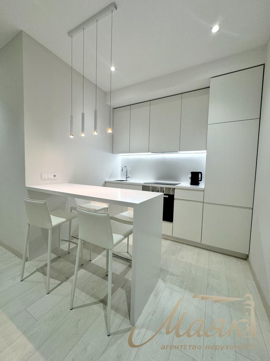 Аренда новой стильной квартиры 70м2 в ЖК «Новопечерские Липки». Андрея Верхогляда 11В, Печерский район