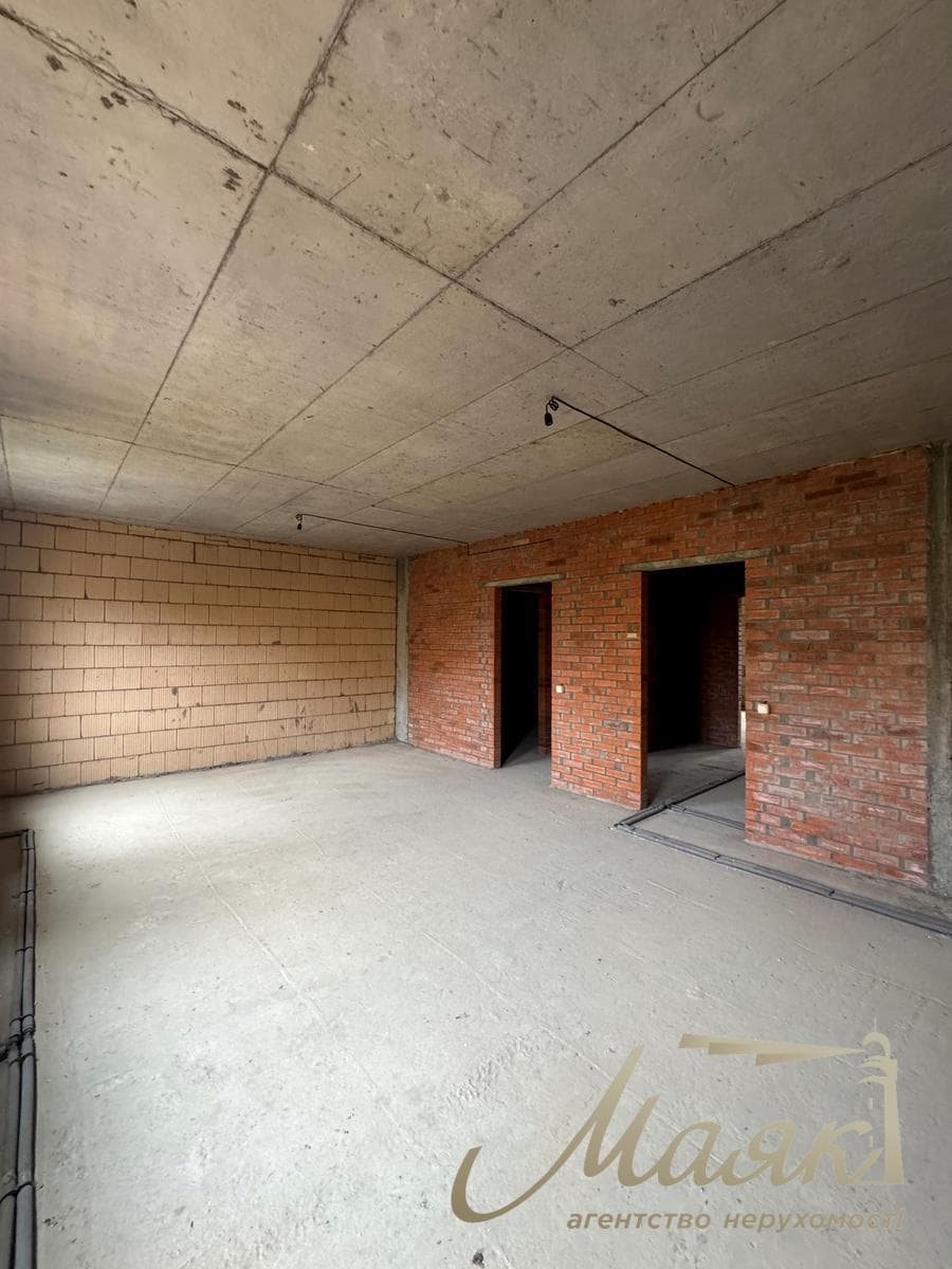 Продаж видового 3х поверхового таунхауса площею 270 м² у закритому комплексі "Італійський квартал", Оболонський район, Київ
