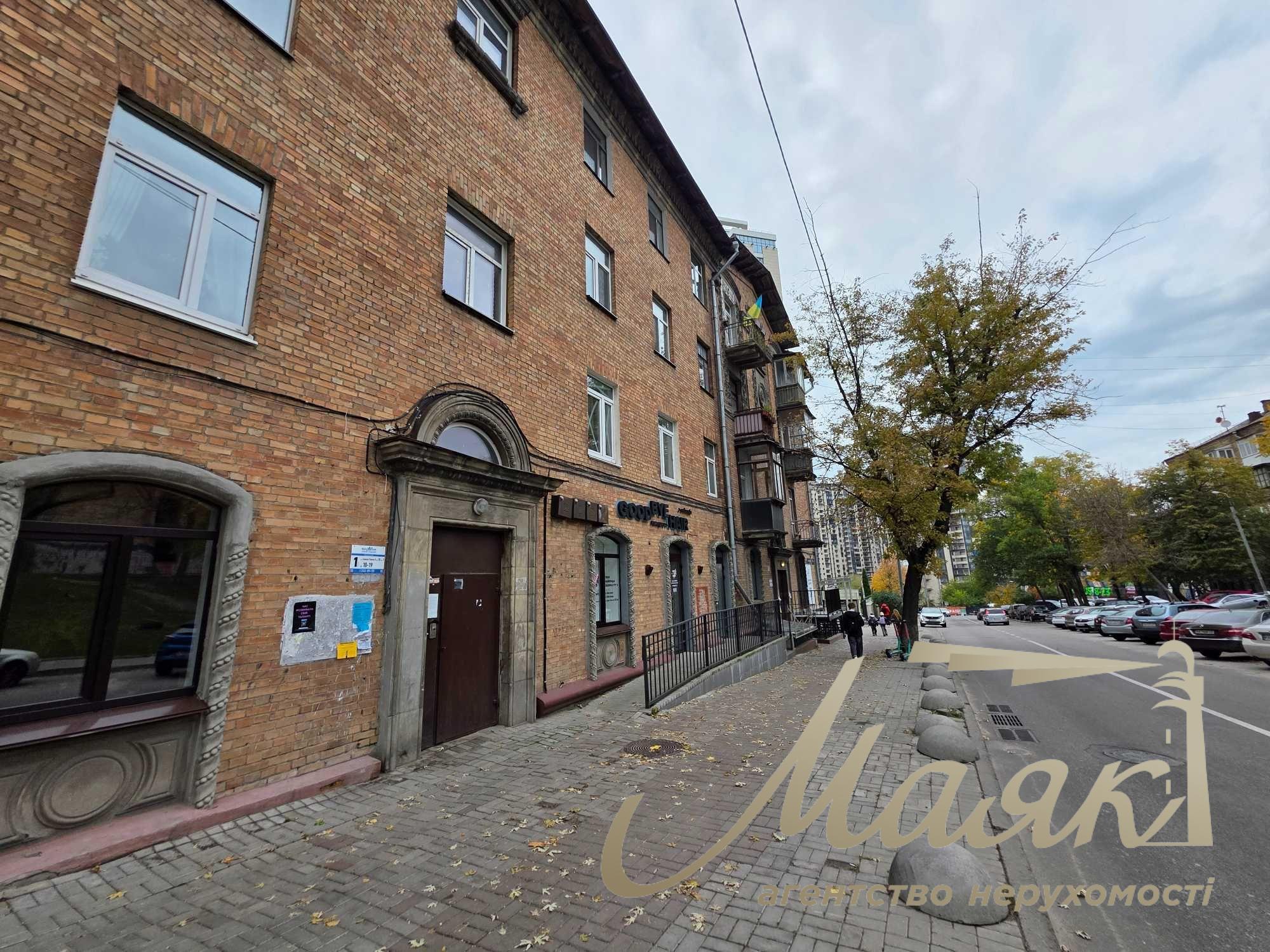 Оренда фасадного приміщення в районі Taryan Towers, Печерськ