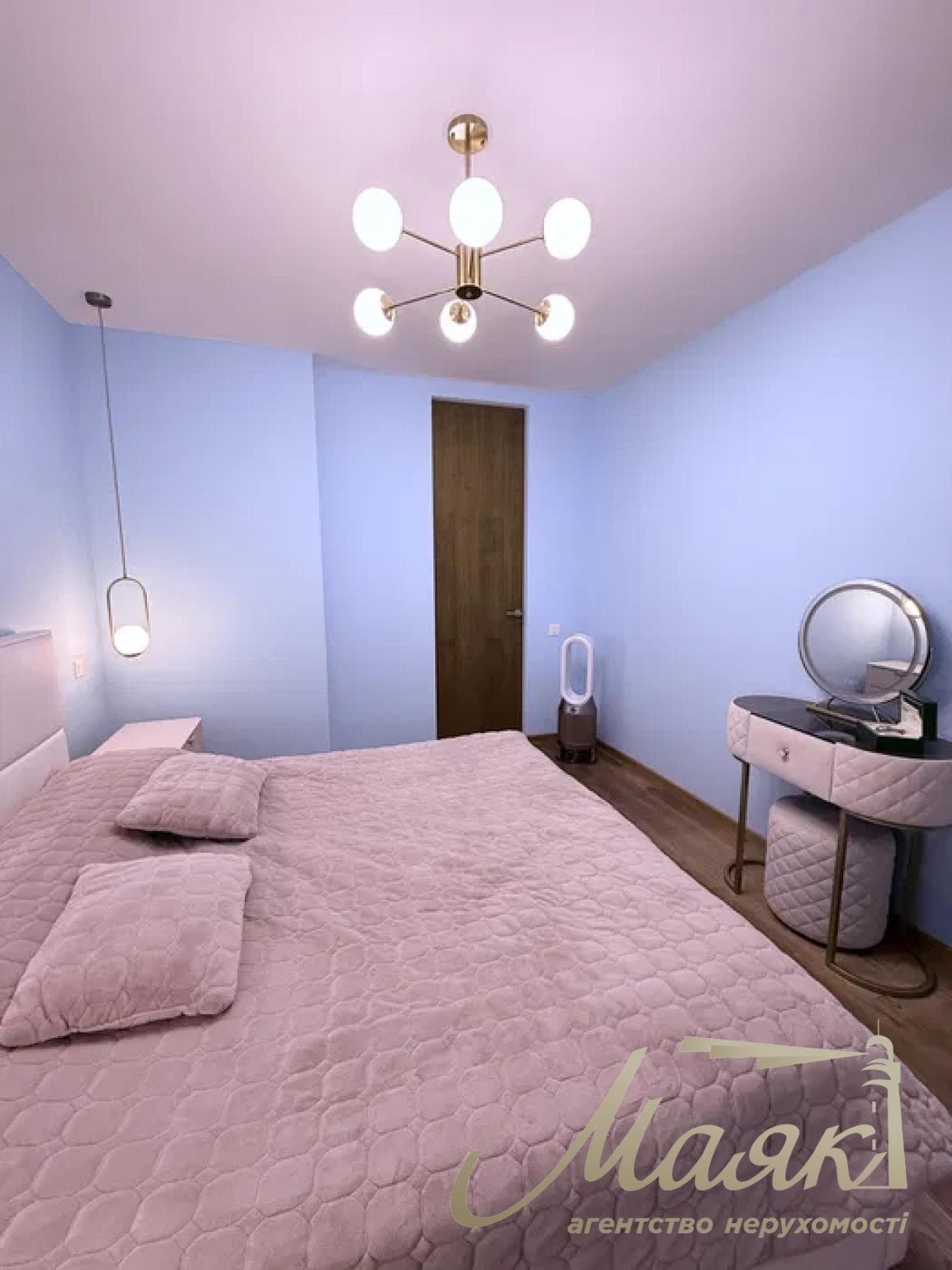 Продаж 3-кімнатної квартири в ЖК Central Park, 73м², Печерський район, Київ