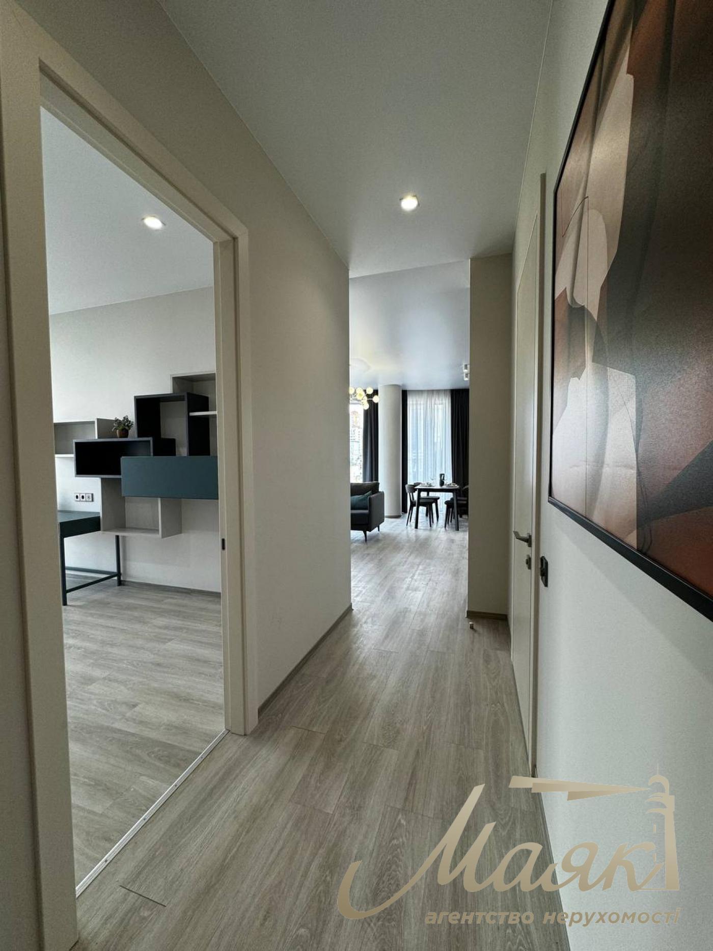 Rent of 4-room apartment, residential complex Atlantic, Antonovicha (Gorky) street, Vladimirsky market.2