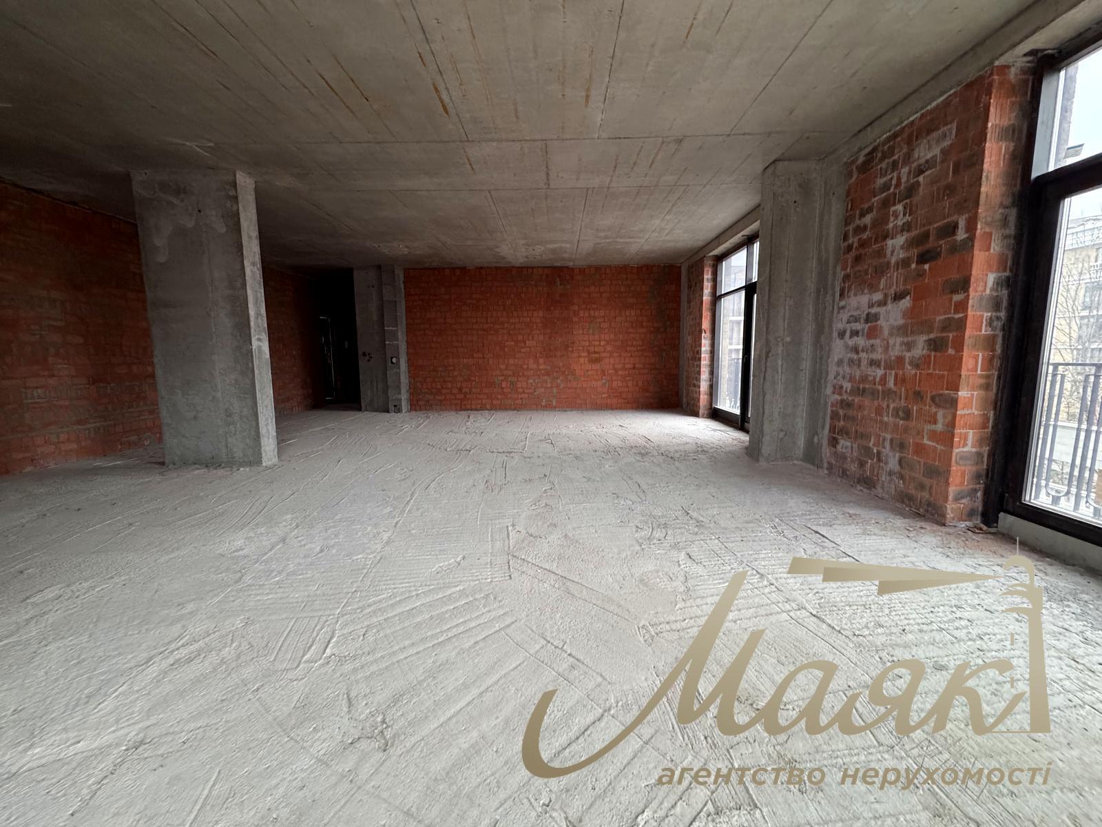 Продажа квартиры без ремонта 109 кв.м. в ЖК Liberty Residence