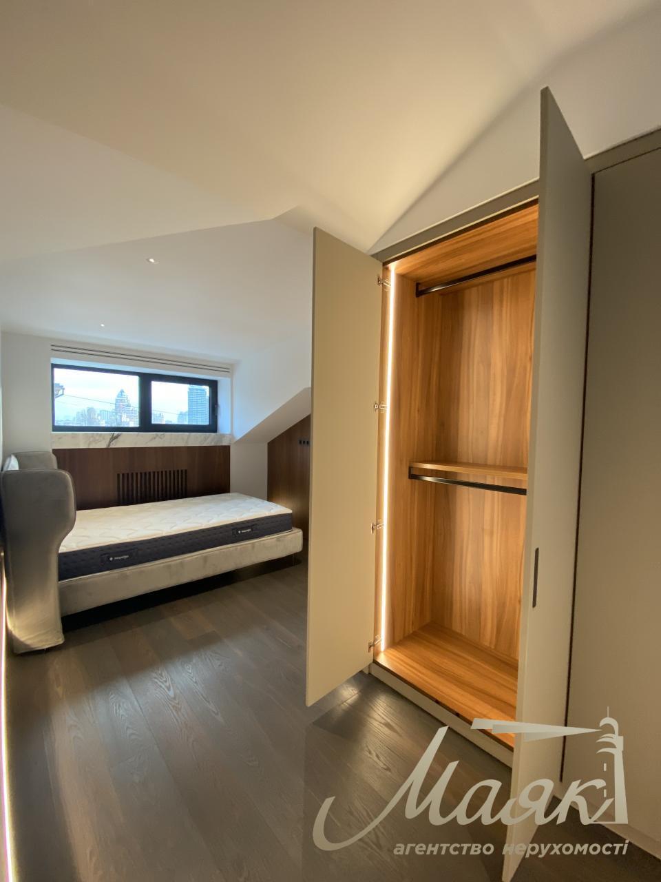 Продажа  апартаментов в историческом центре ул. Богомольца 278м2