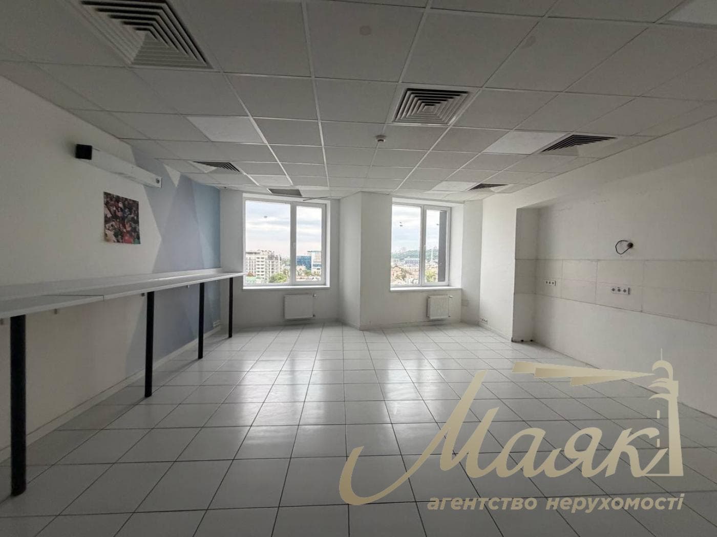 Оренда офісу площею 750 м² у бізнес-центрі «Доміно», вул. Нижній Вал, 51, Поділ.