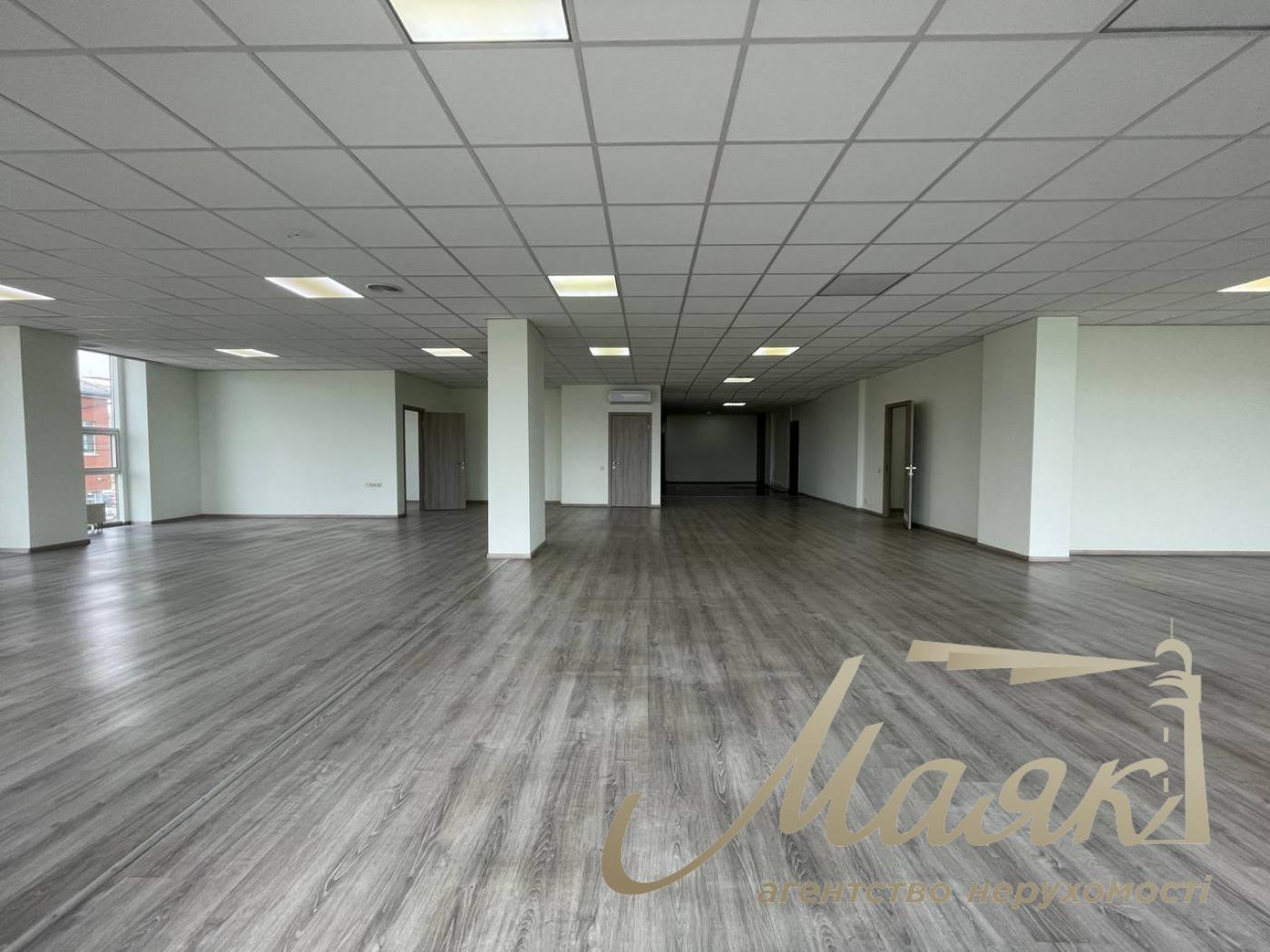 Office for rent 540 sq.m Business Center Star Center Solomenskyi district, Lobanovskyi Avenue