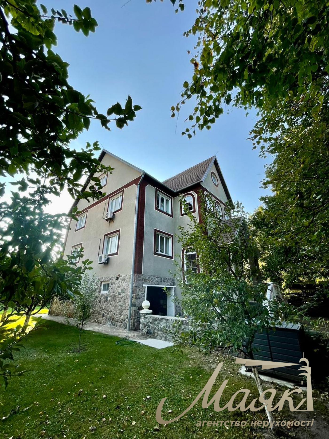 Продаж будинку 550м2 у с. Крюківщина, під Києвом