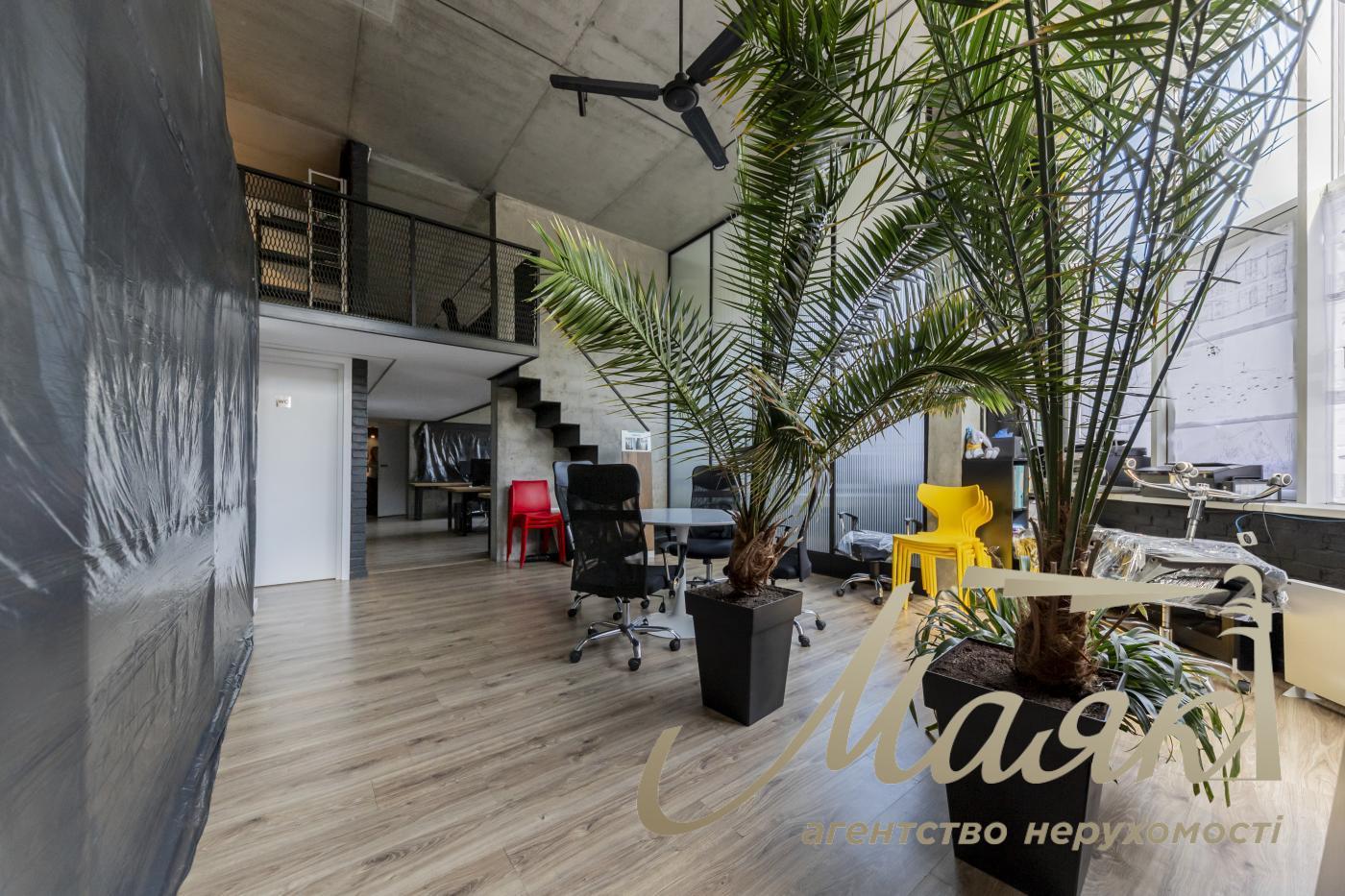 Sale of commercial premises 160 m2 in residential complex Prestige Hall, Tyutyunnika 37/1, Center