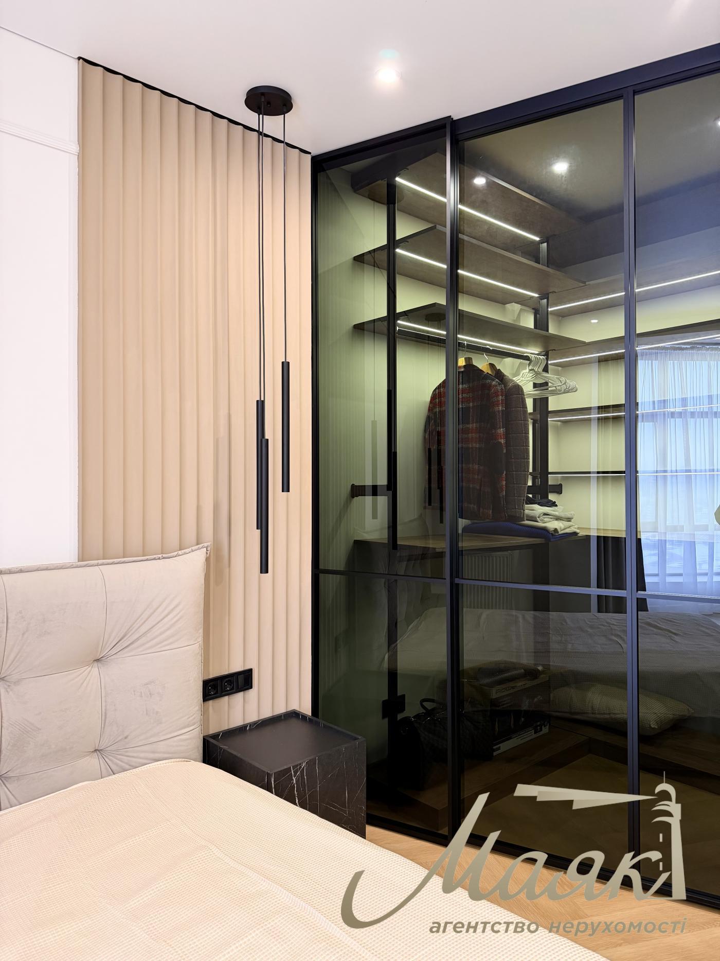 Оренда 3-кімнатної квартири 91м2 у ЖК "Фундуклеївський", Центр Києва, вул. Богдана Хмельницького, 58А.