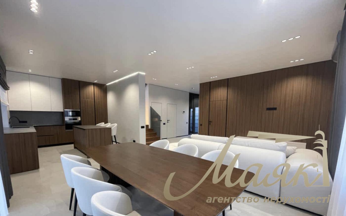 Продажа 2х-этажного дома с. Ходосовка в КГ " Нова Ходосовка" , Киево-Святошинский