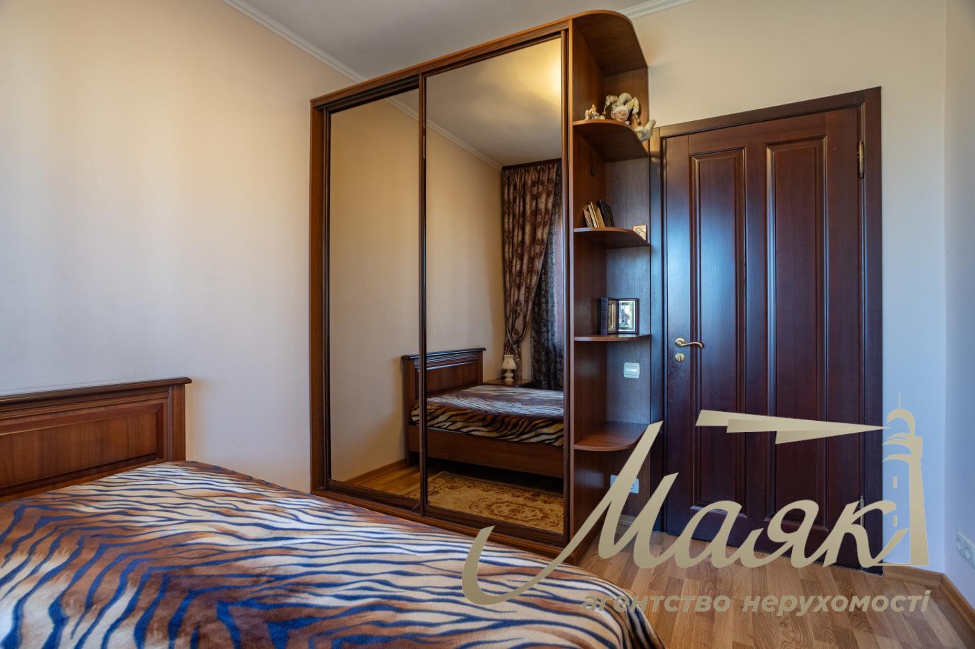 Продаж будинку Березівка, купити будинок в Березівці, будинок житомирское направавление купити, будинок з басейном купити Київська область