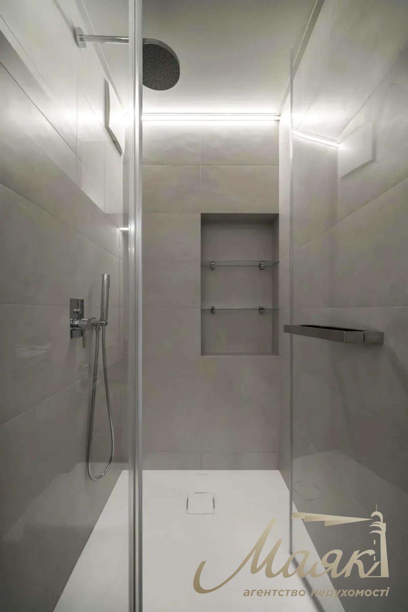 Продаж 4к. квартири 160 м у ЖК PecherSky, вул. Болсунівська, 2. Печерськ