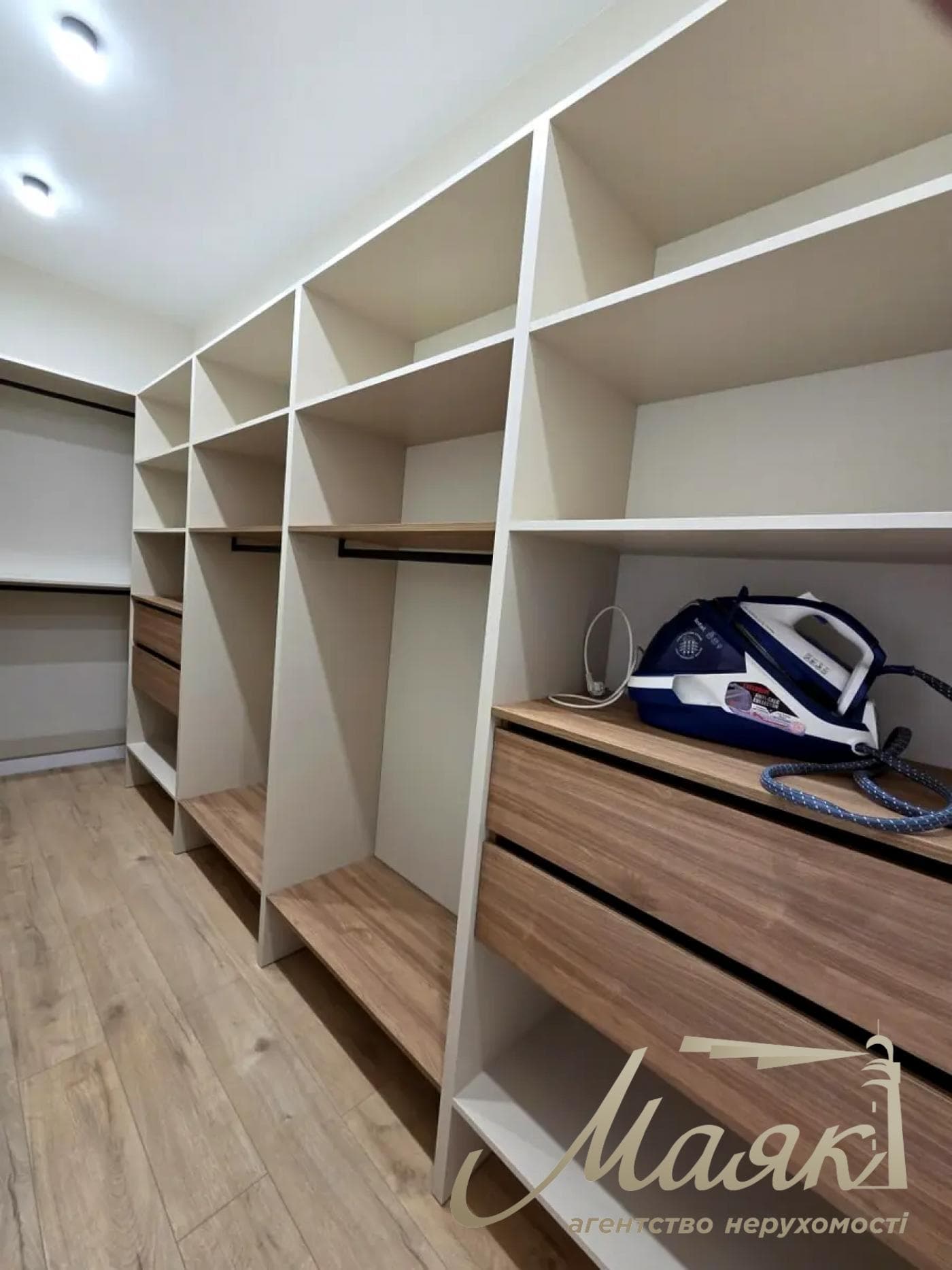 Продаж автономного будинку з сонячною електростанцією | 134 м² | КМ "Міжріччя" Поруч з річкою Десна с. Осещина, вул. Осещина, вул. Зоряна
