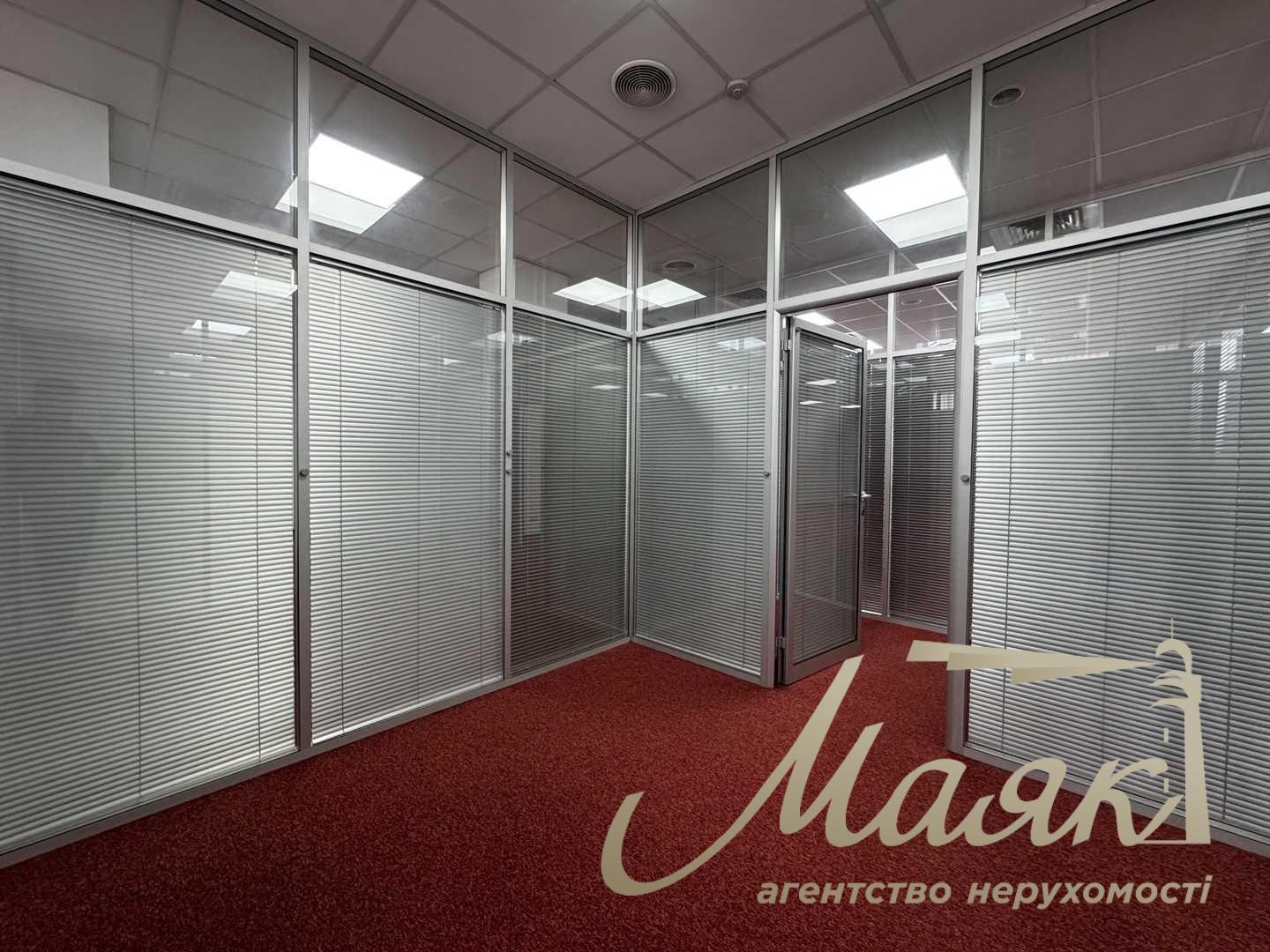 Оренда офісу 1203 м2 в БЦ на Героїв Космосу, Святошино