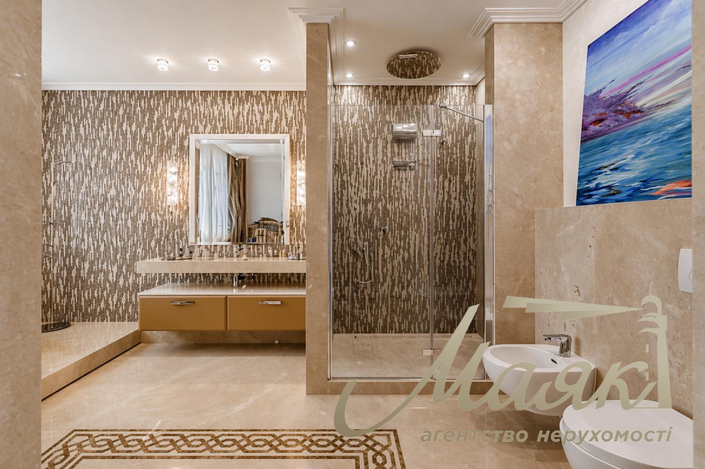 Аренда видовой квартир в ЖК Новопечерские Липки