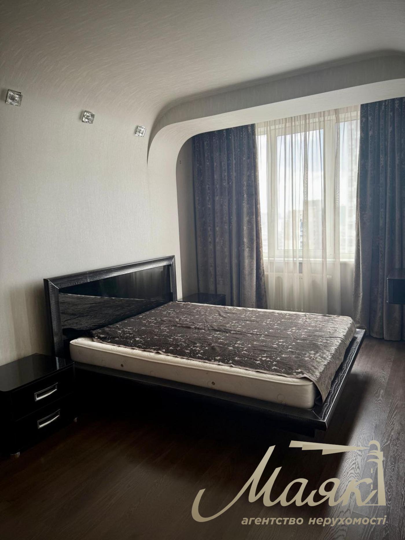 Rent 2k apartment in LCD Silver Breez, Dniprovska embankment 1