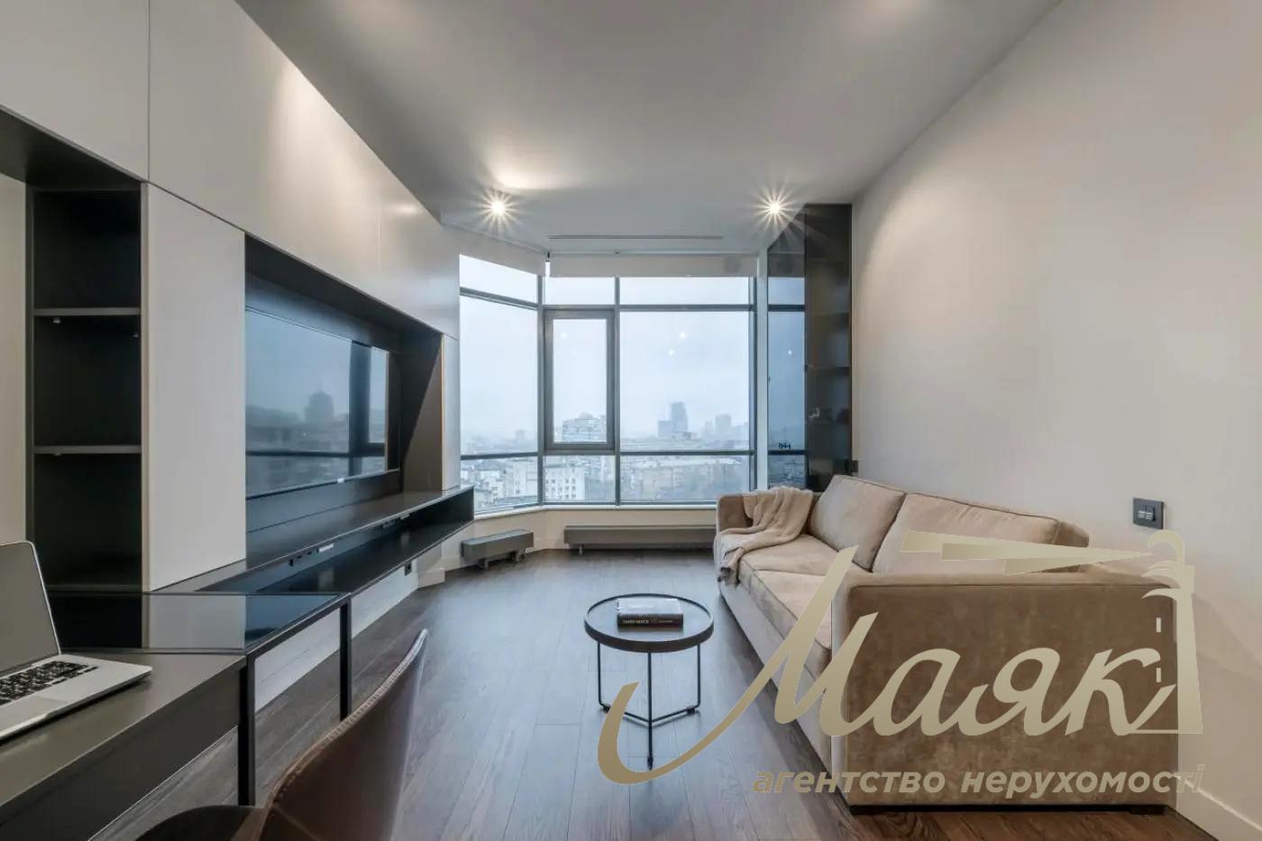 Продаж 4к. квартири 160 м у ЖК PecherSky, вул. Болсунівська, 2. Печерськ