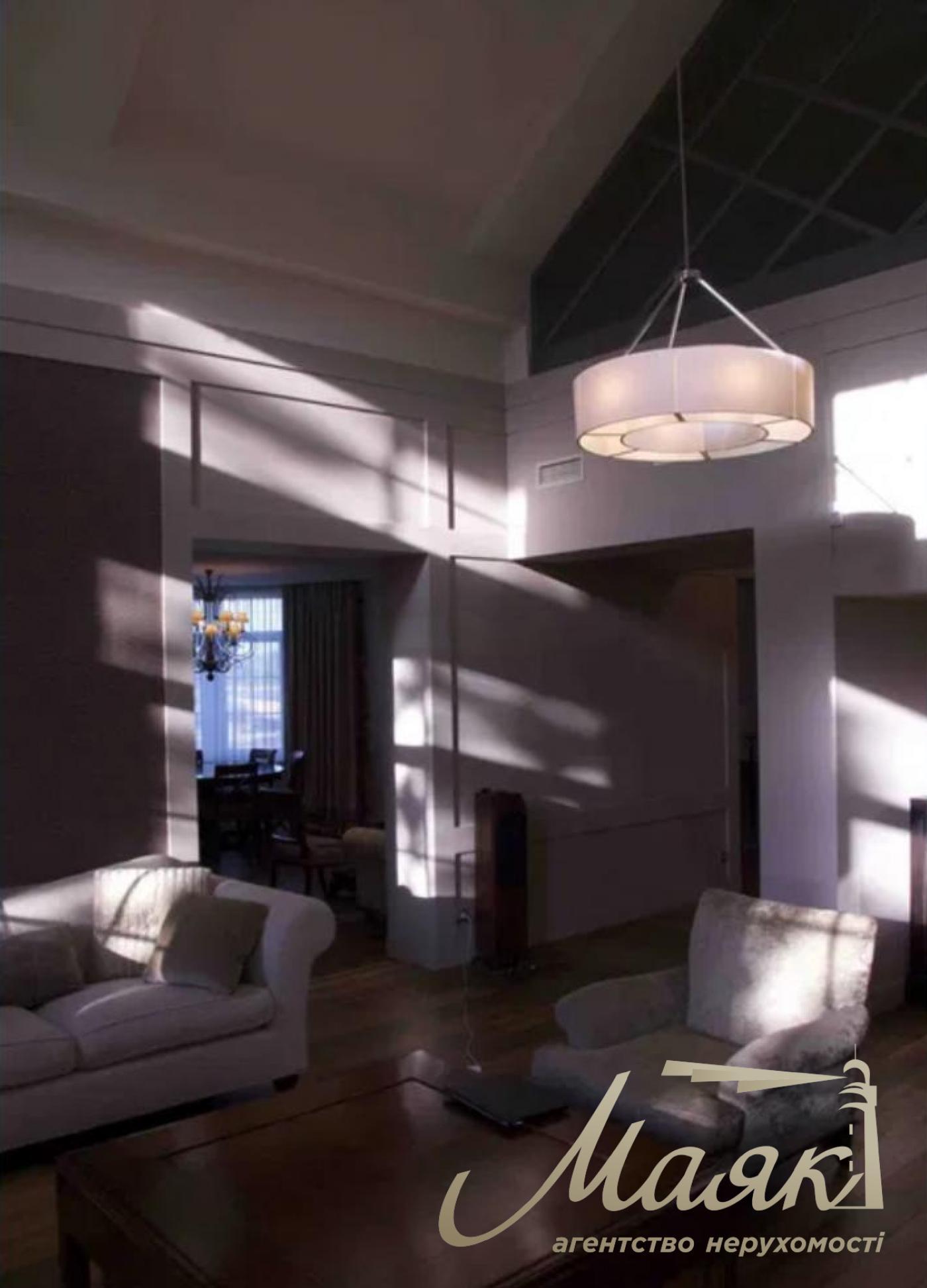 Аренда дома в Конче Заспе с выходом на Днепр