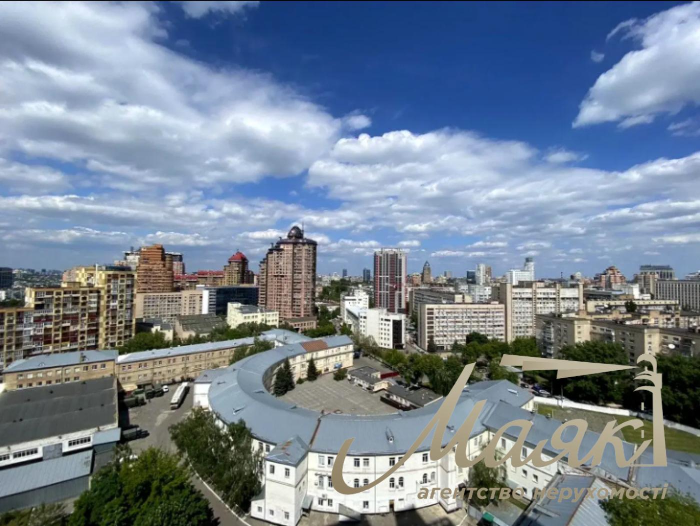 Продаж 2-кімнатної квартири в ЖК Панорама на Печерську, Печерський район, Київ