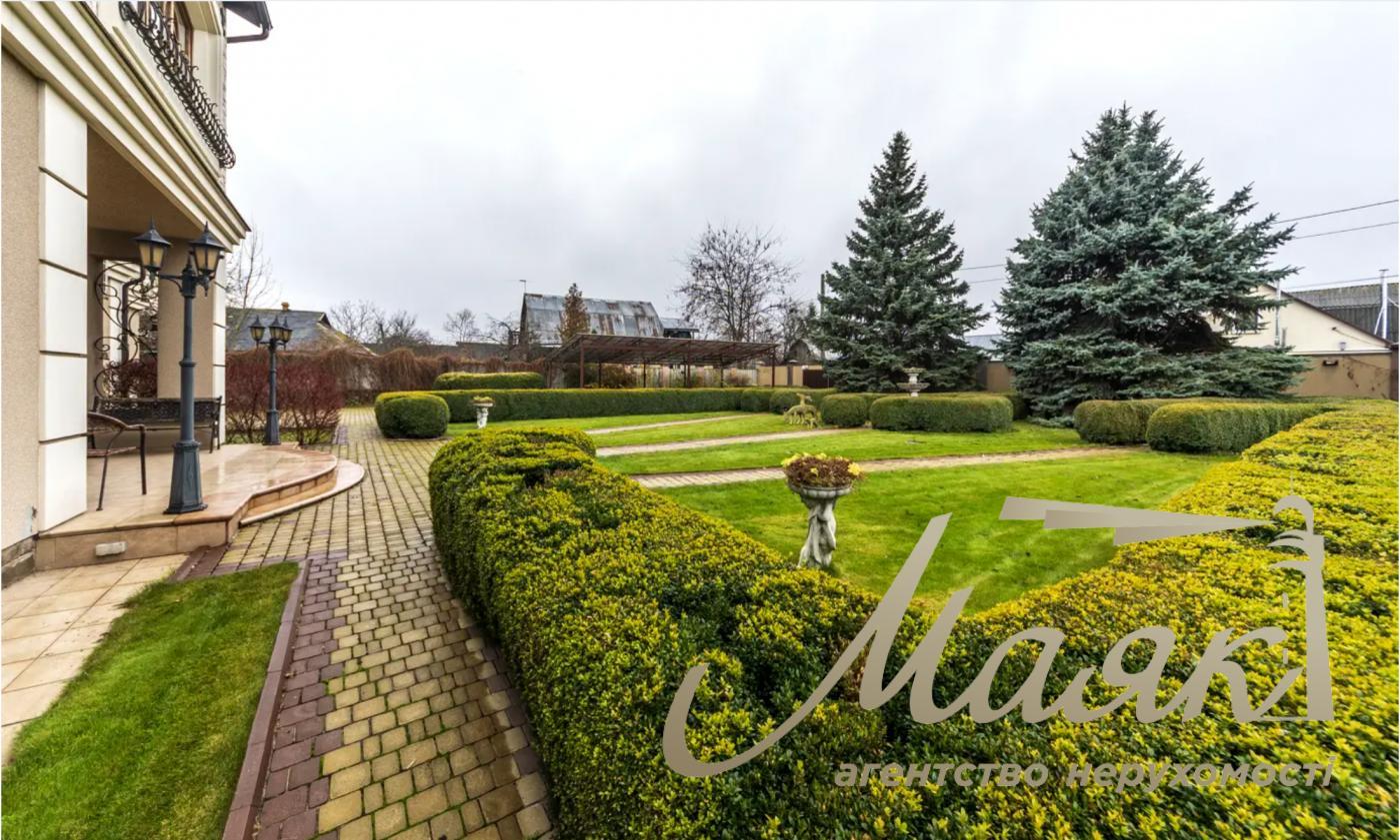 Оренда 2-х поверхового будинку 631м2, Голосіївський район