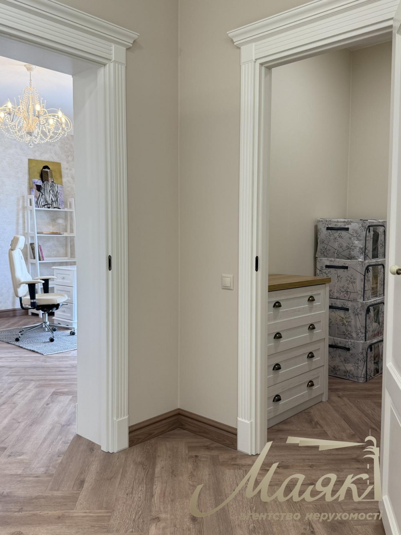 Продаж будинку в КМ Розкішне, село Романків, Обухівська траса