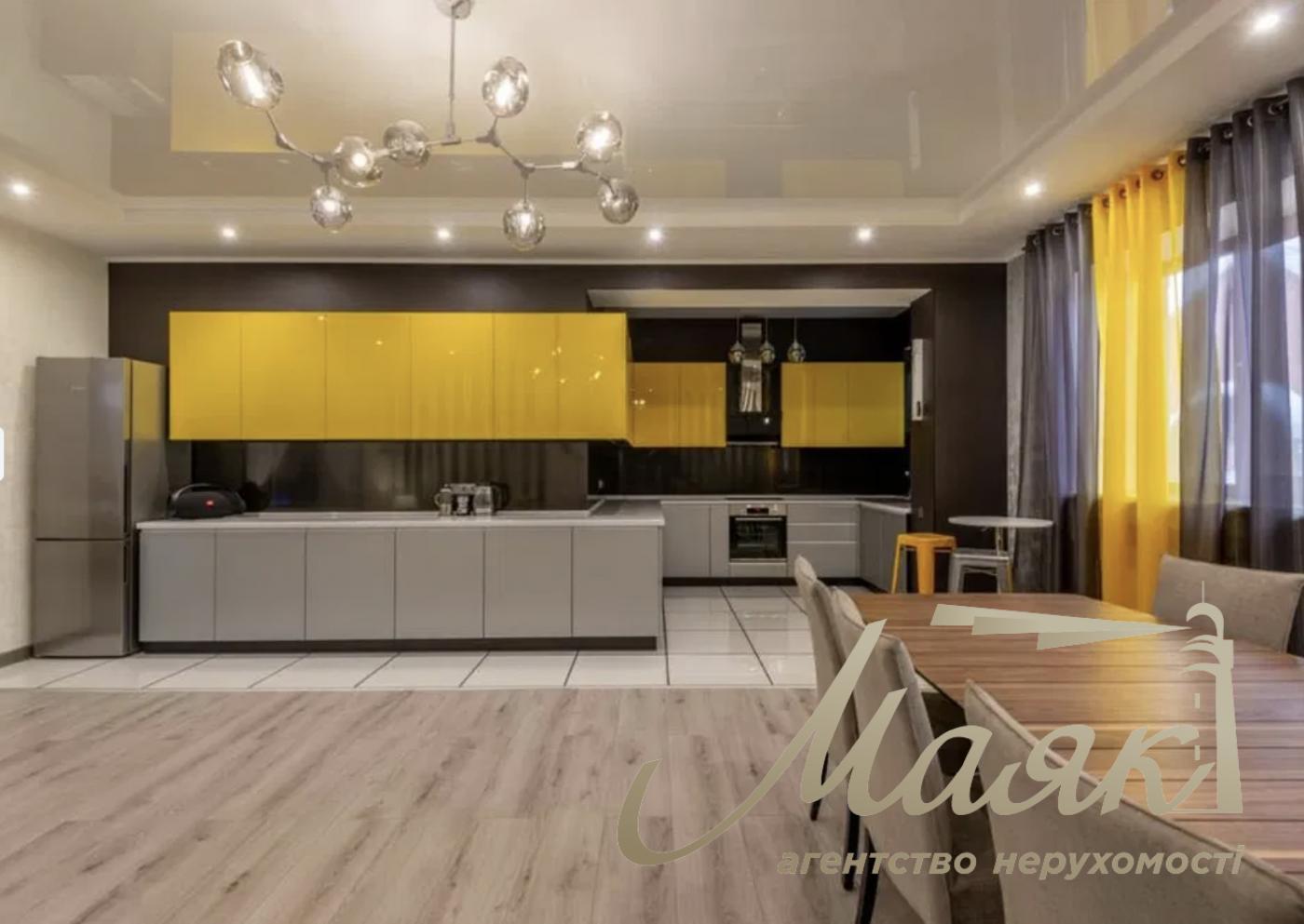 Оренда 2-х поверхового будинку 250м2 , Круглик