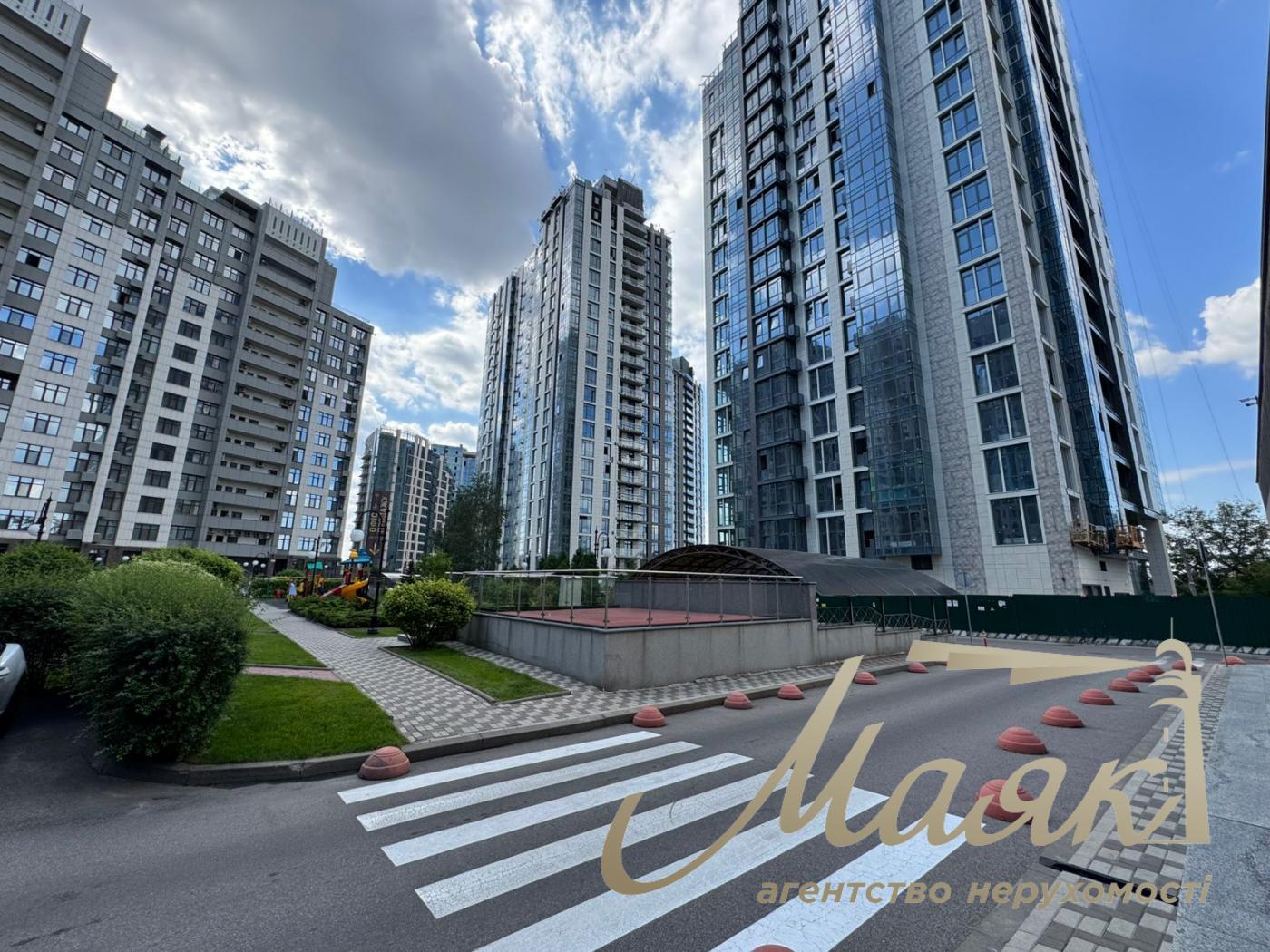 Продаж фасаду 151м2, Новопечерські Липки, Верхогляда, 20А