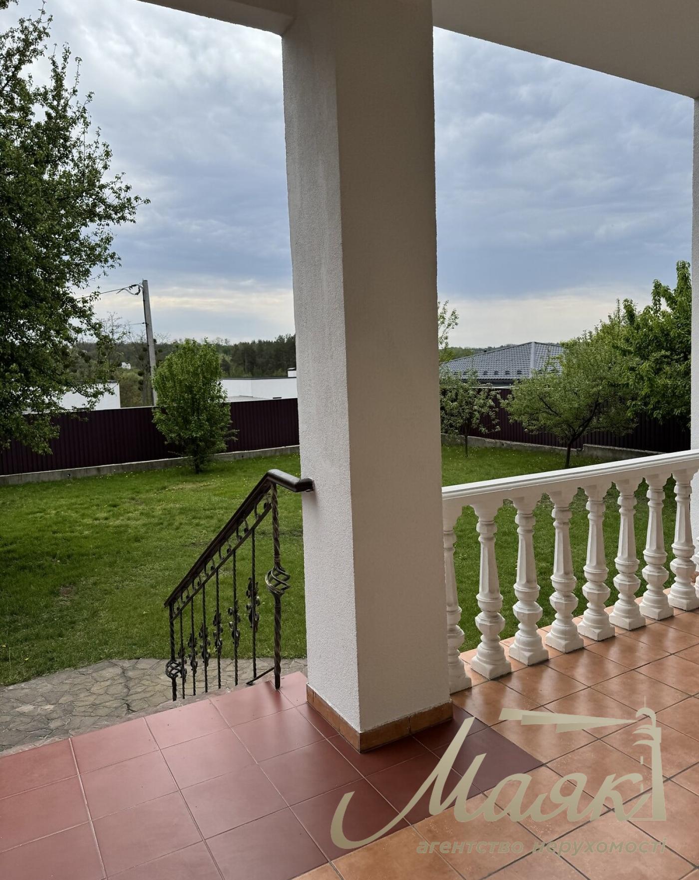 Оренда будинку 310м2 у селі Ходосівка