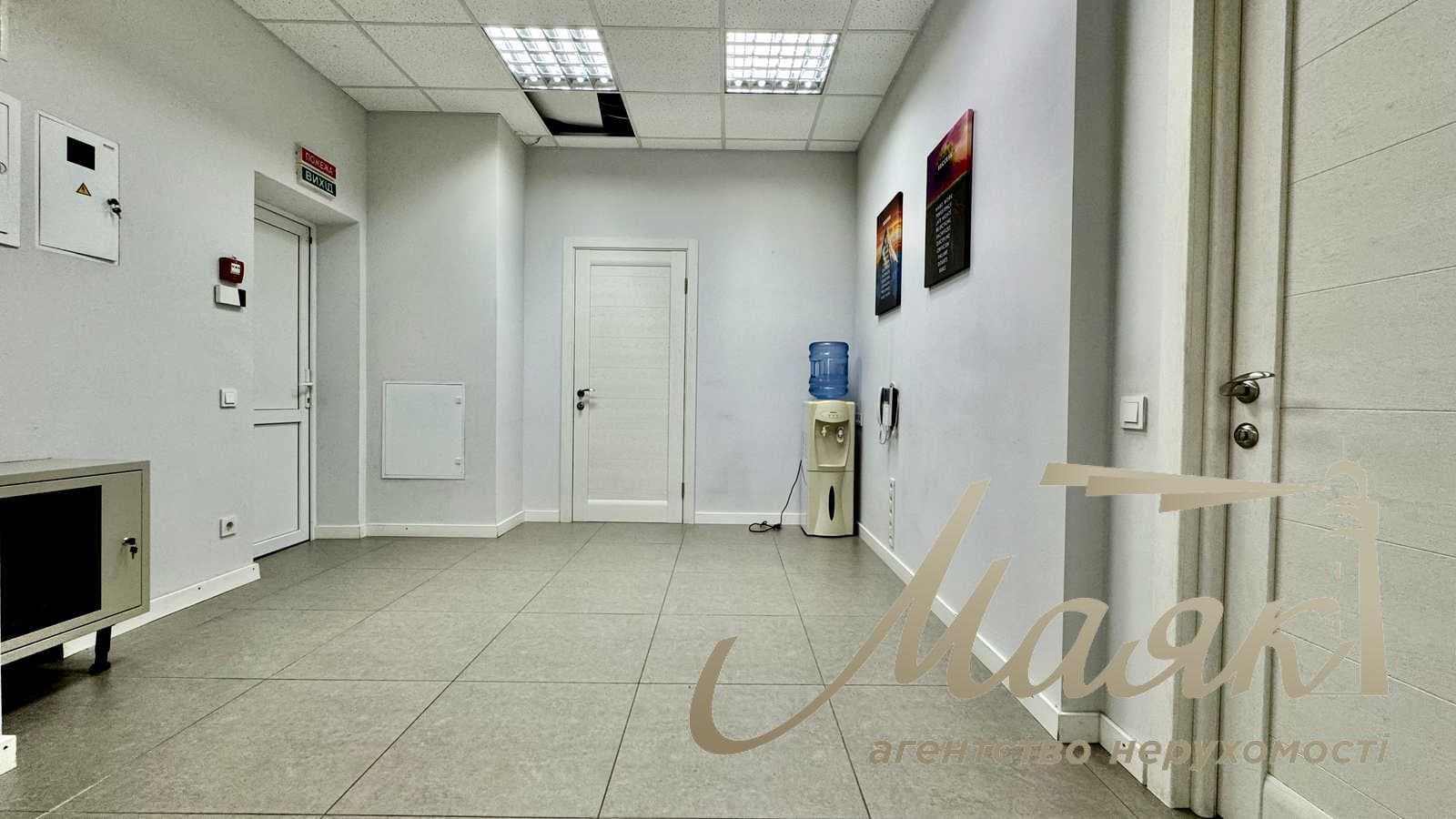 Office for rent: 1st floor, 227 m², 32-B Yevhen Konovalets St., Pechersky District