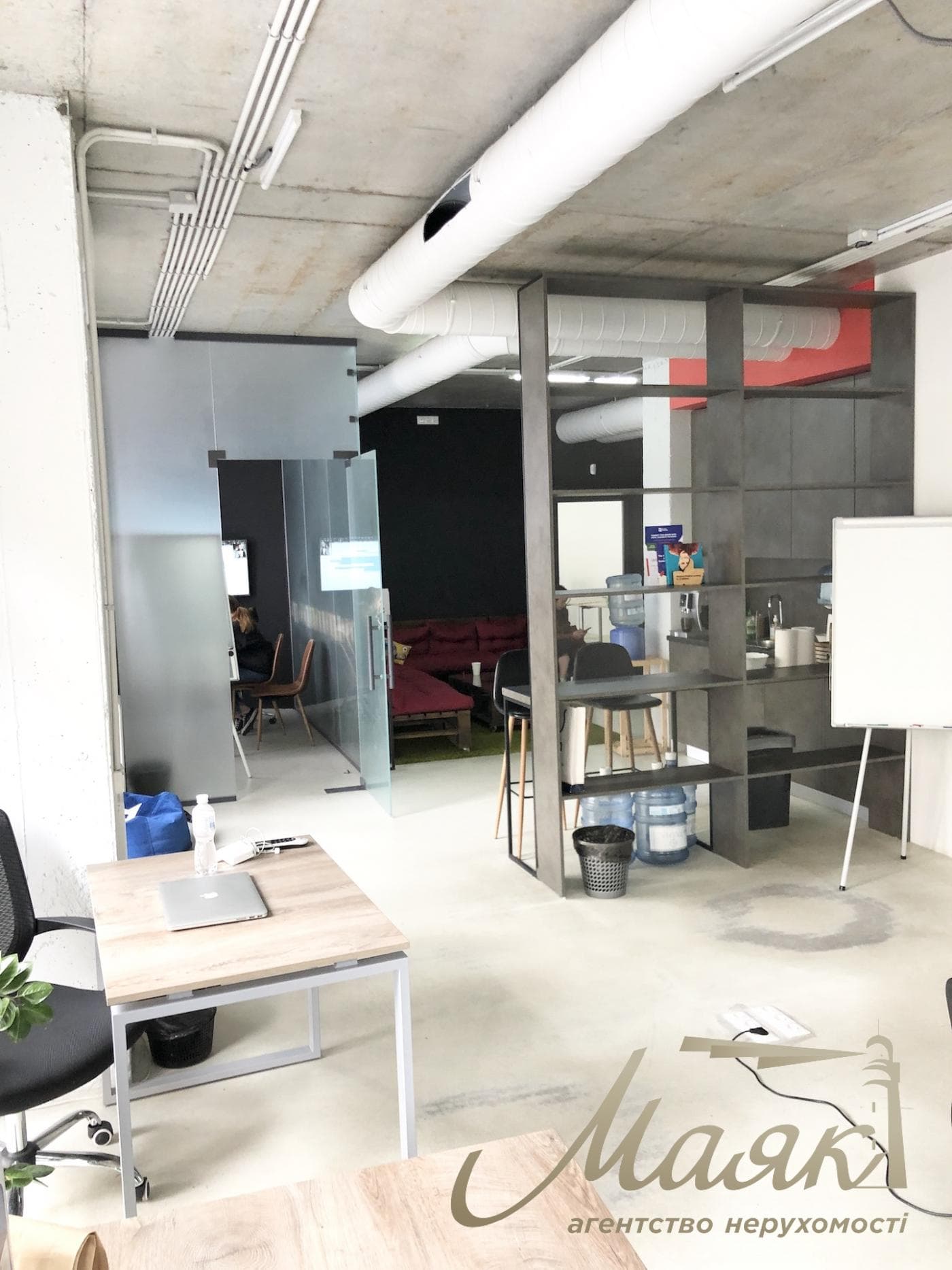Rent office space 135 sq.m. sq. Vozdvizhenskaya 51A
