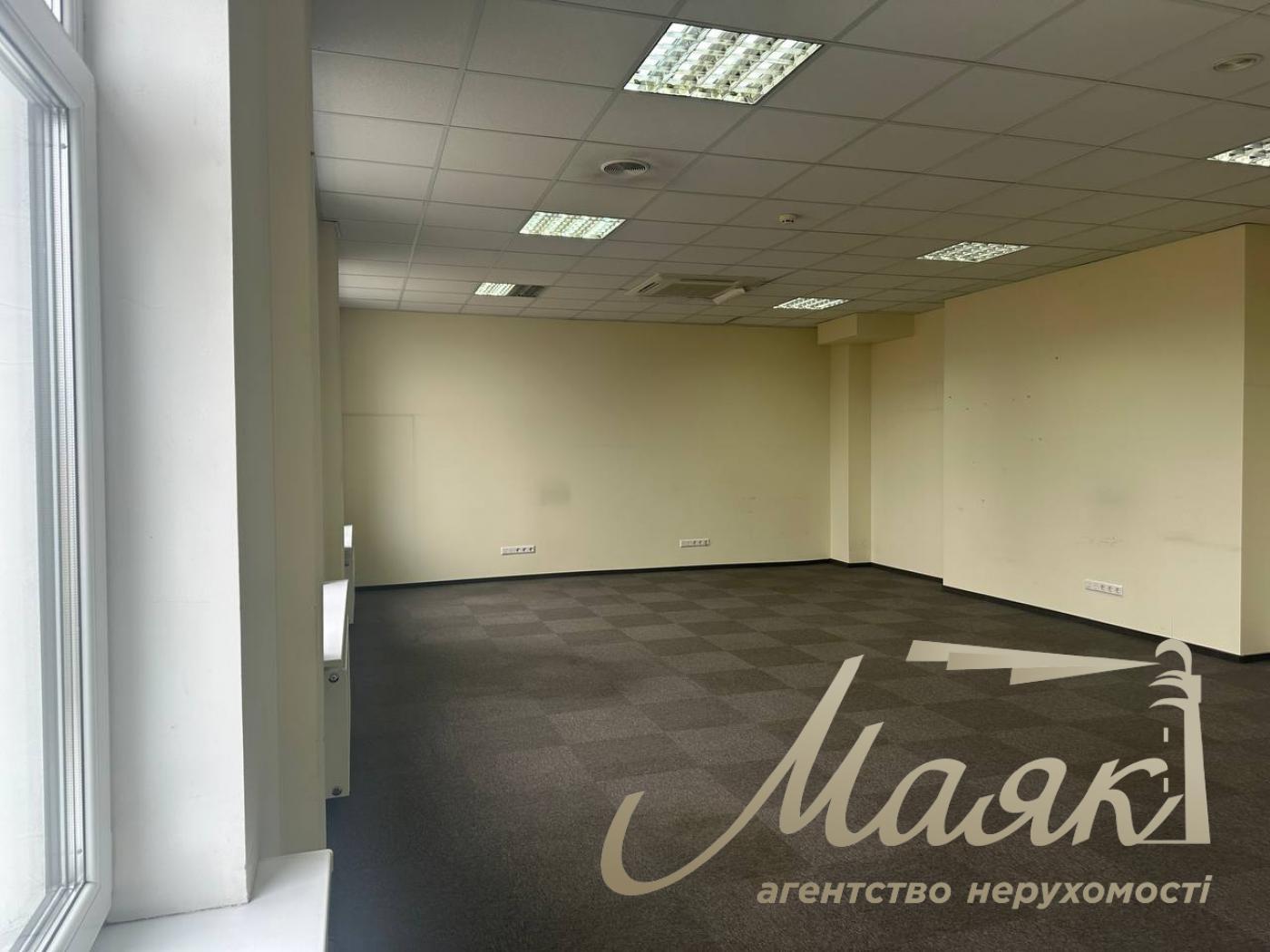 Оренда офісу 914м2 по вул.Міхновського, Звіринецька