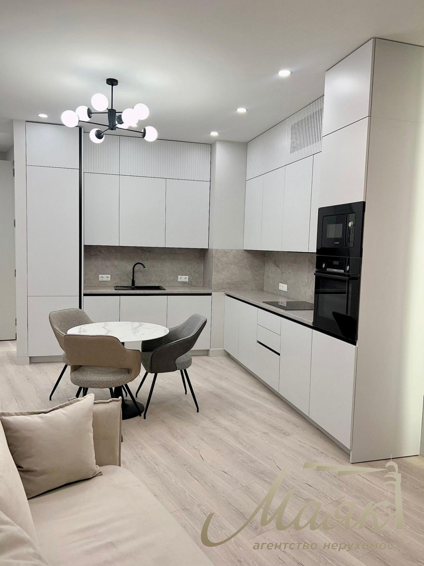 Оренда 2к квартири, вул. Хмельницького Богдана 58А, Шевченківський район