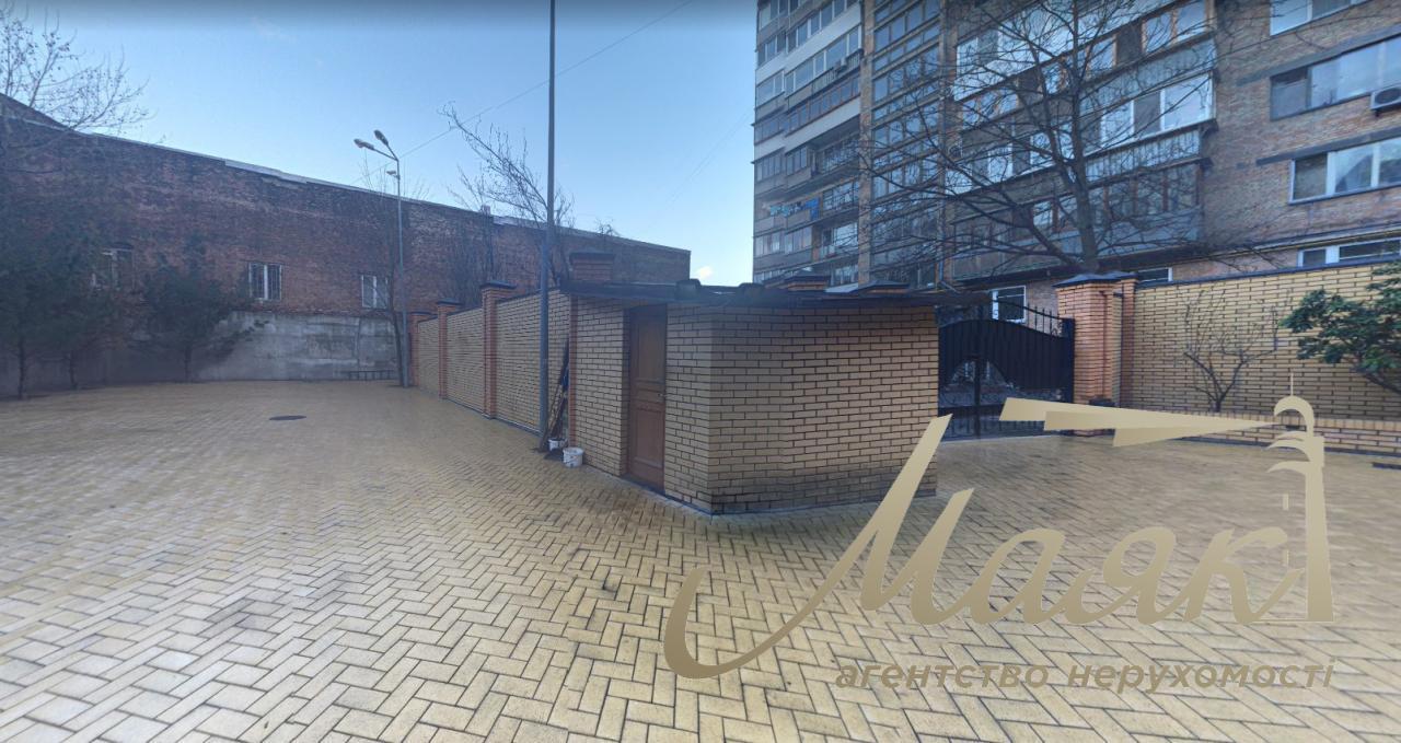 Respectable office building for sale! Zhylianska street. Center. Kyiv