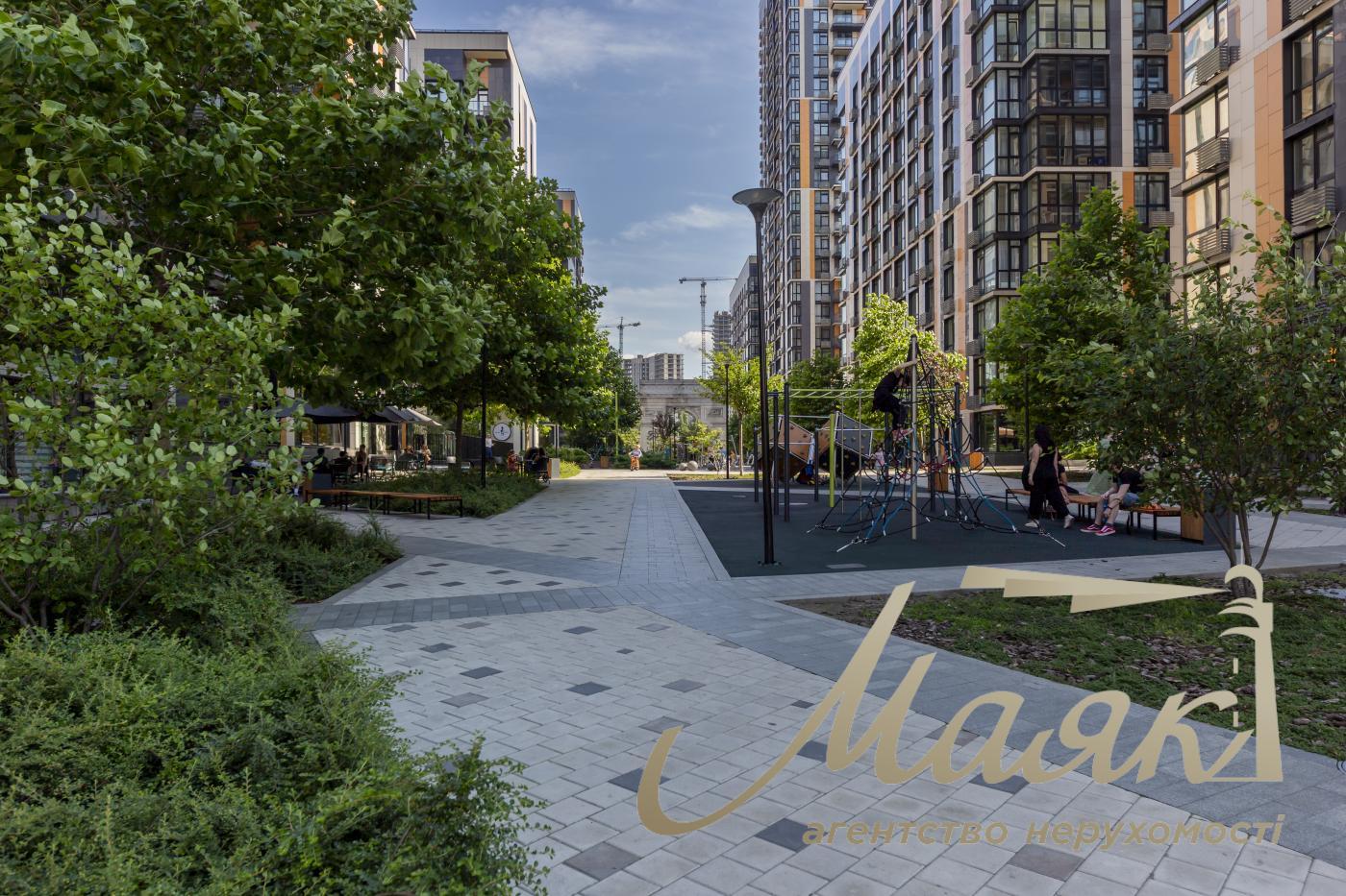 For sale apartment 102 m2 in LCD French Quarter 2, Predslavinskaya str. 40, Pechersky district