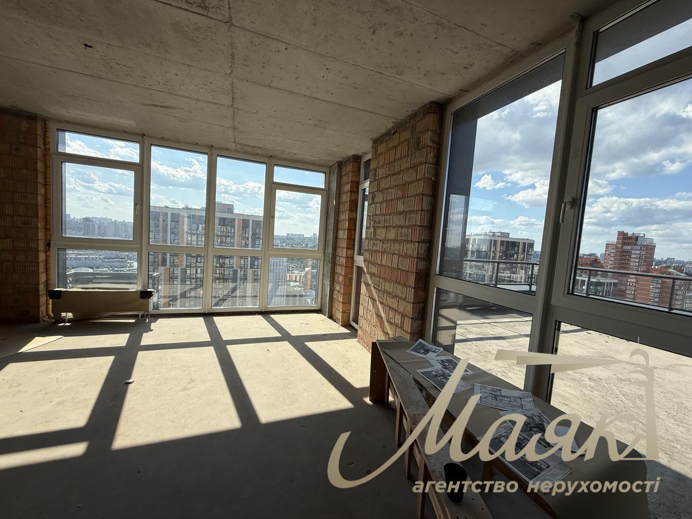 Французький квартал 2 унікальна квартира з терасою унікальна квартира з терасою